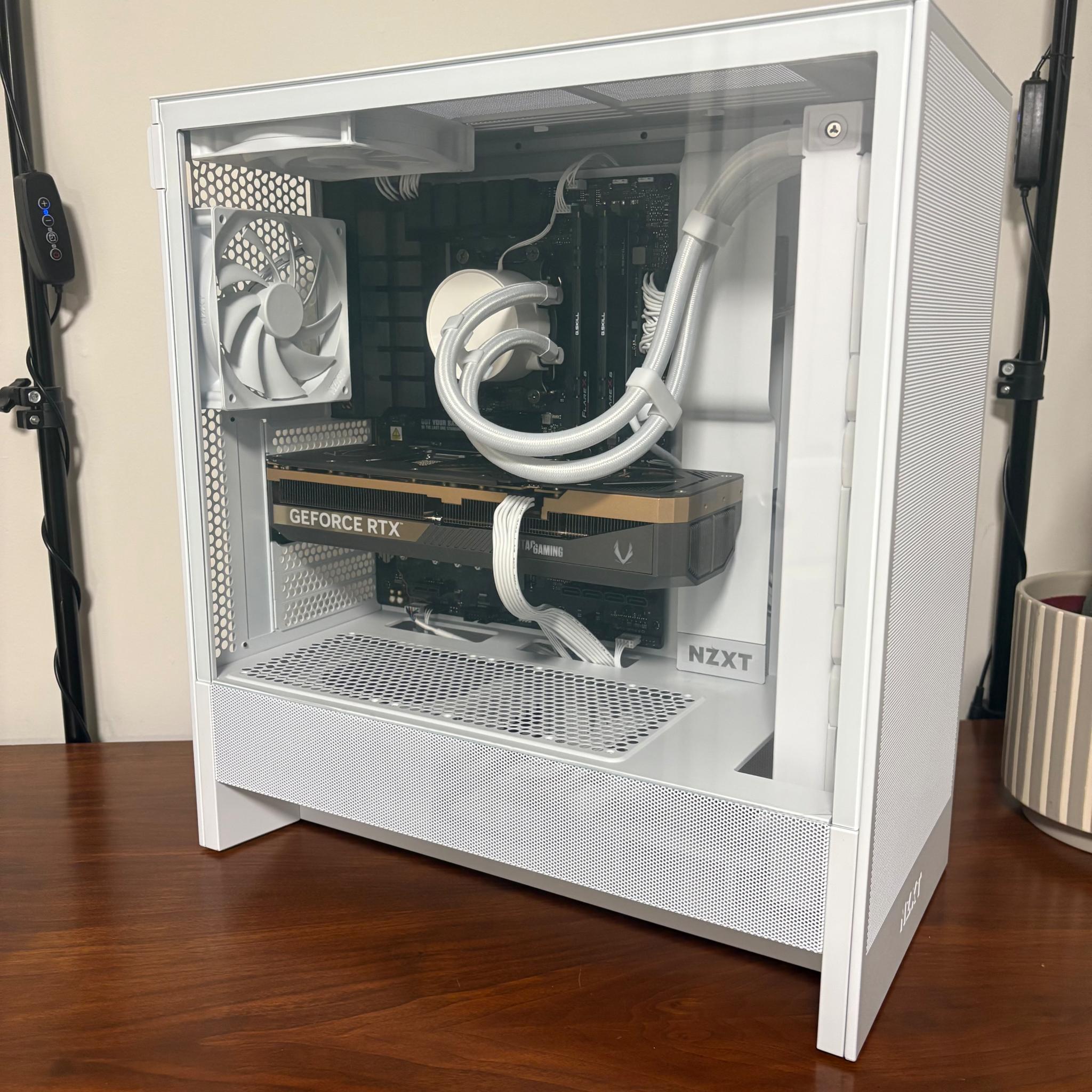 RTX 5070TI | Ryzen 5 7600X3D | 32GB DDR5 | 2TB SSD | 850W PSU | 360MM AIO | 5x 120mm Fan | NZXT H5