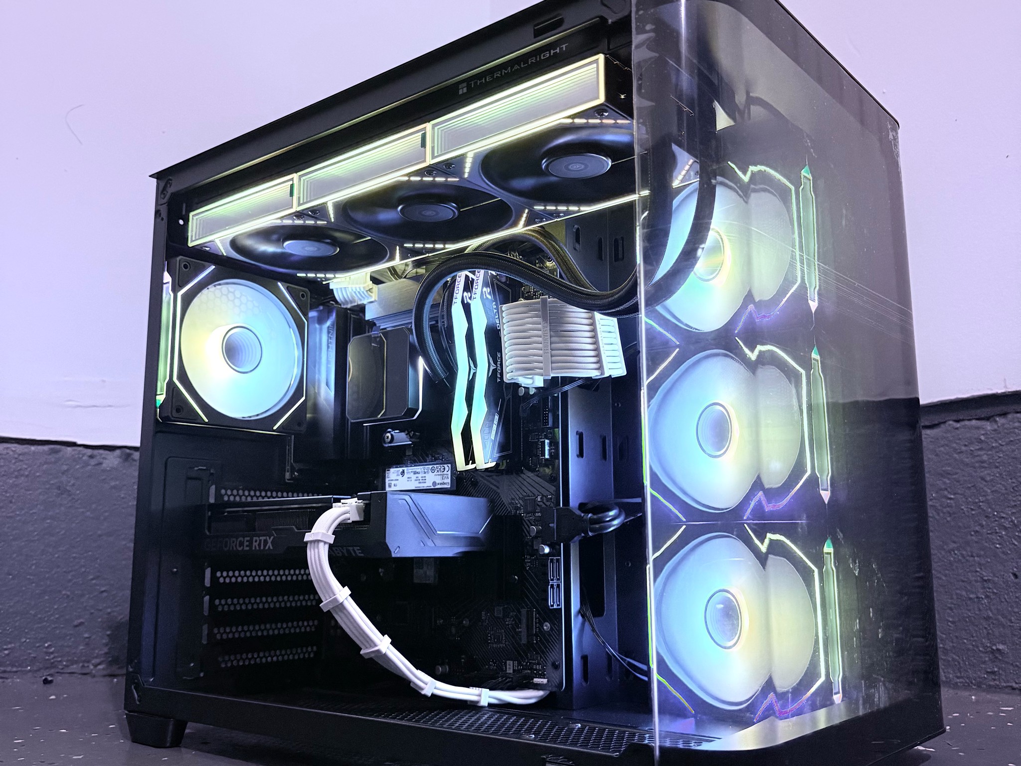 🌈"Astral Neon"⚫️ | 1440p + AI | i7 14700KF | RTX 4060 Ti 16GB| 32GB DDR5 | 1TB SSD | Free Shipping