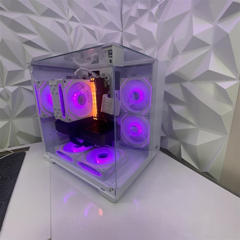 White RGB Gaming PC | Ryzen 7 5800X | RTX 3070 8GB | 32GB RGB RAM | 1TB M.2 SSD | WI-FI
