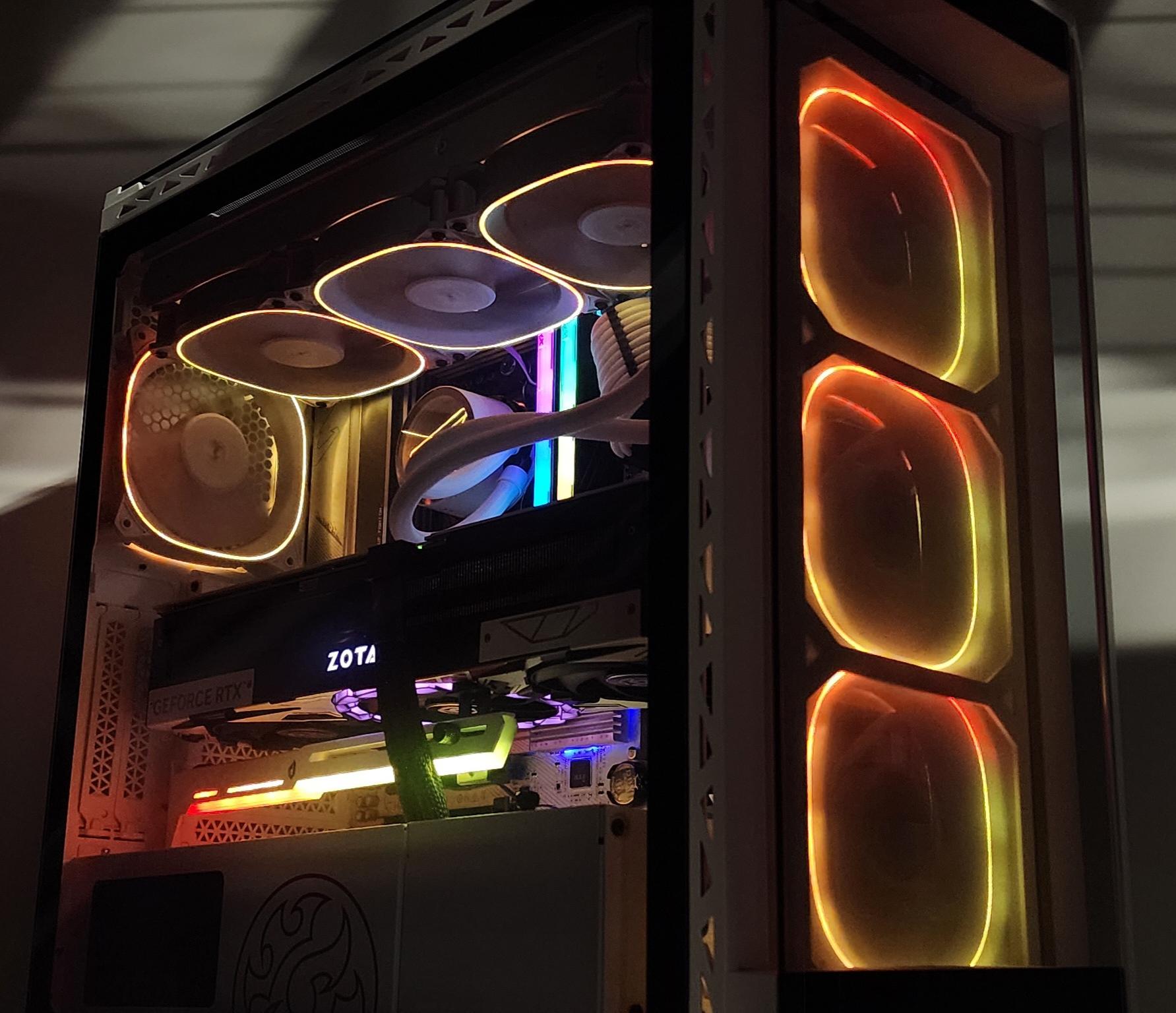 Gaming PC Ryzen 7 7800X3D 32GB RAM 2TB SSD RTX 5070 Ti 16GB Windows 11 Computer
