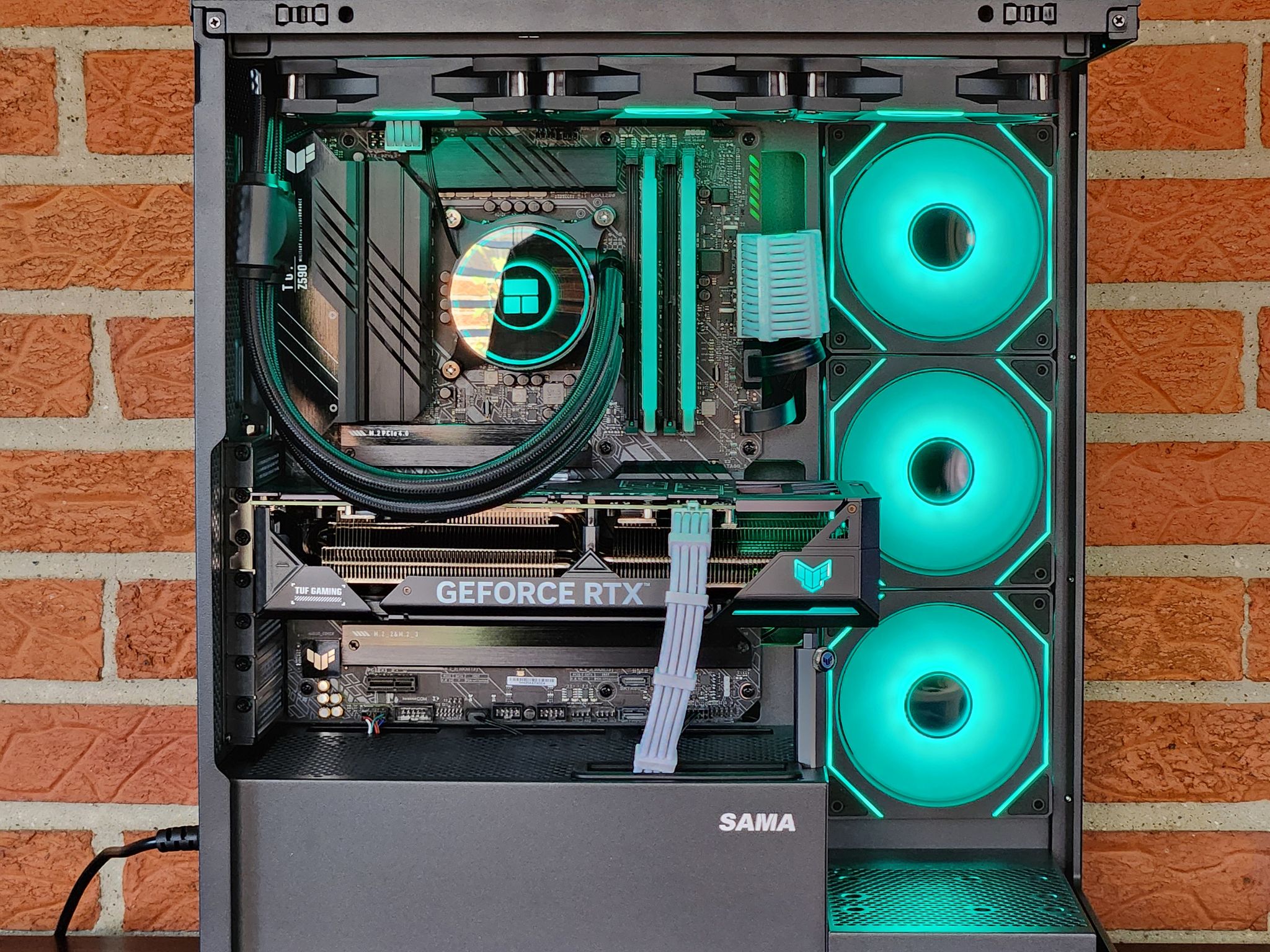RTX 4070 // i7 11700KF // 360MM AIO // 16GB RAM // 1TB SSD