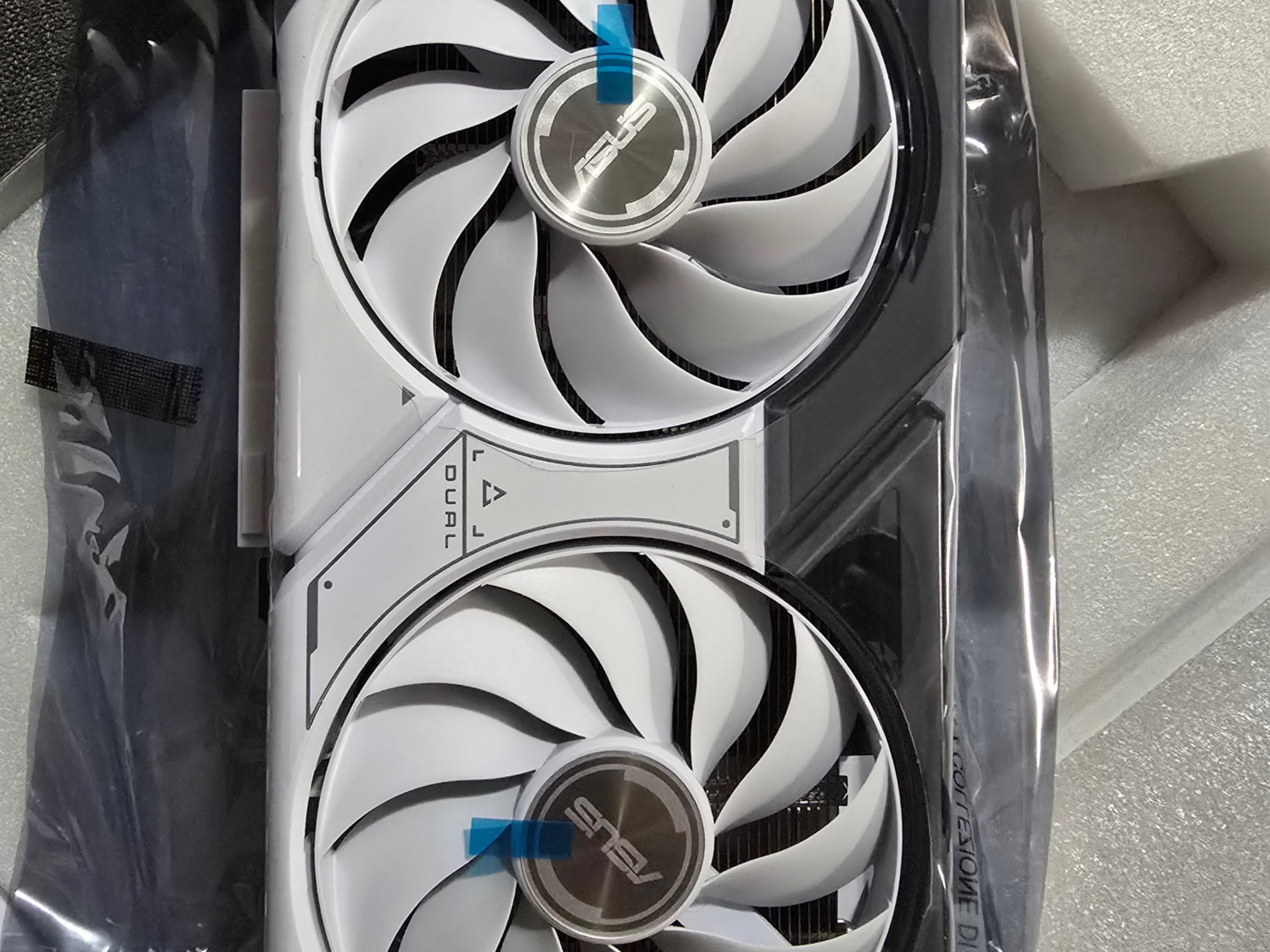 ASUS Dual GeForce RTX™ 4060 OC White Edition 8GB GDDR6 (NEW