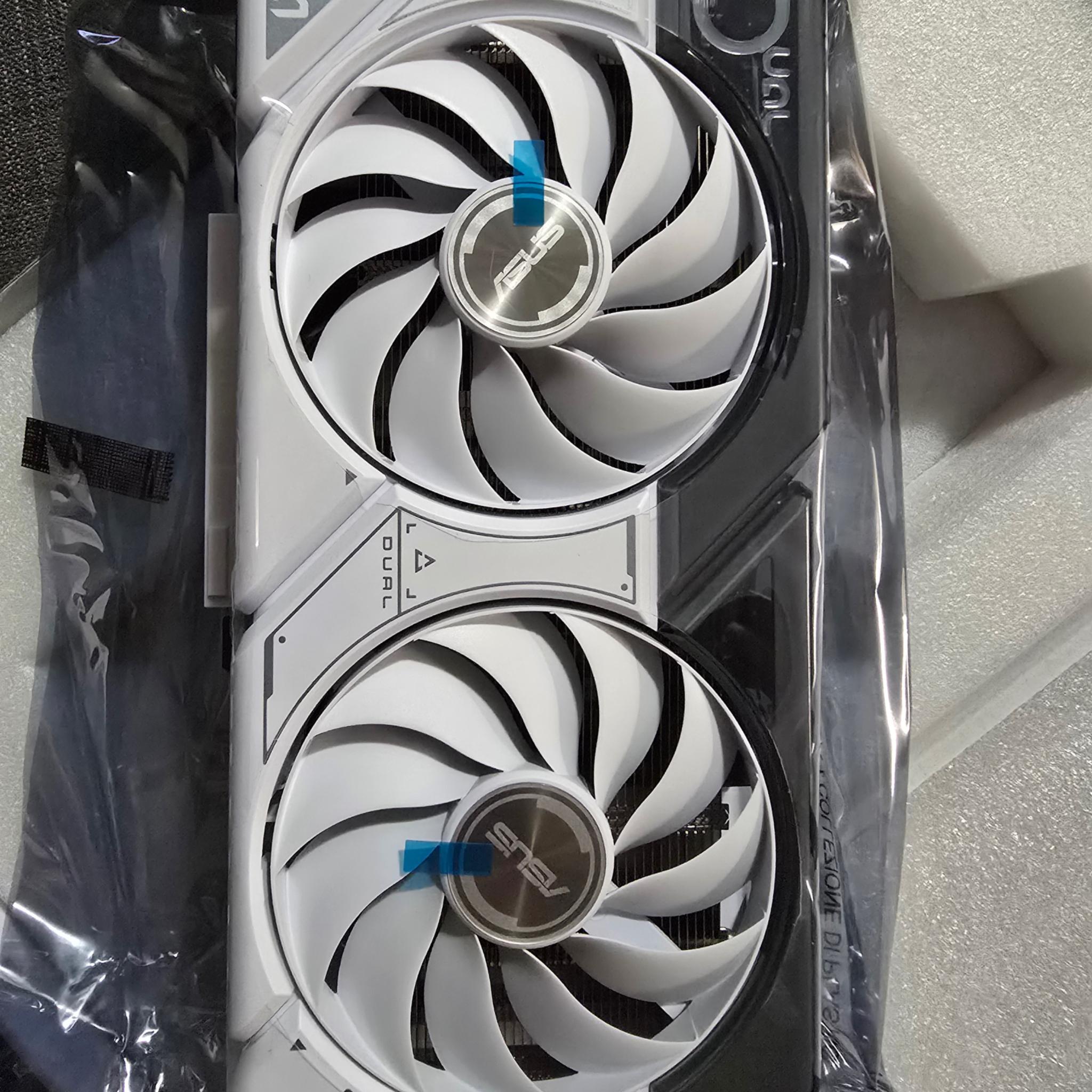 ASUS Dual GeForce RTX™ 4060 OC White Edition 8GB GDDR6 (NEW