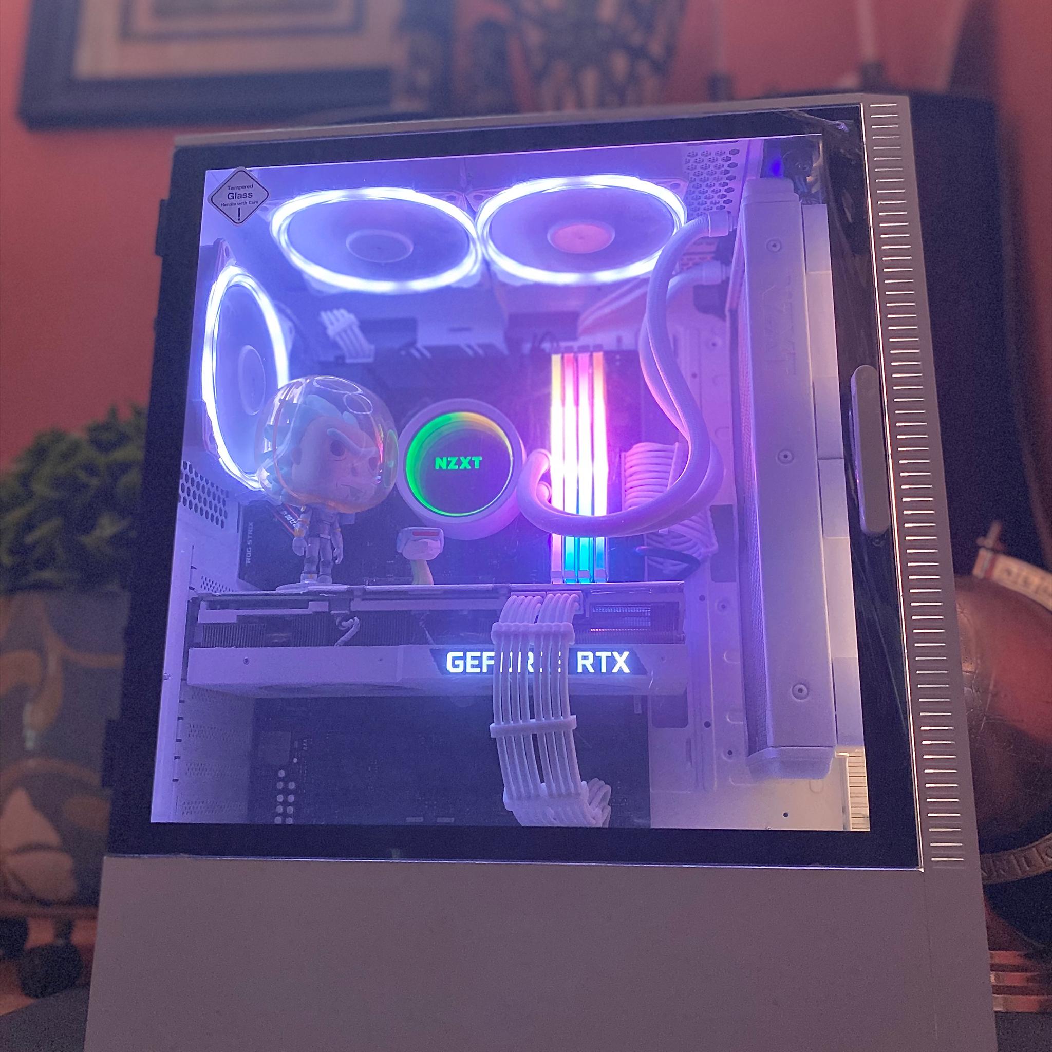 SPaCe Suit RiCK🪐| Ryzen 7 5800X| RTX 3080| 32GB RAM| 1TB NVMe m.2 SSD| Windows 11 Pro