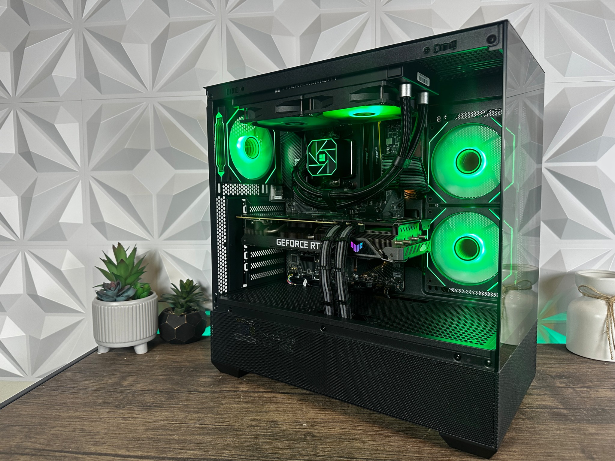 🟪 Magenta ⬛️| 1440P/1080P | Ryzen 7 5700x 8C/16T | RTX 3070 | 32GB DDR4 | 1TB M.2 SSD | FULL ARGB |