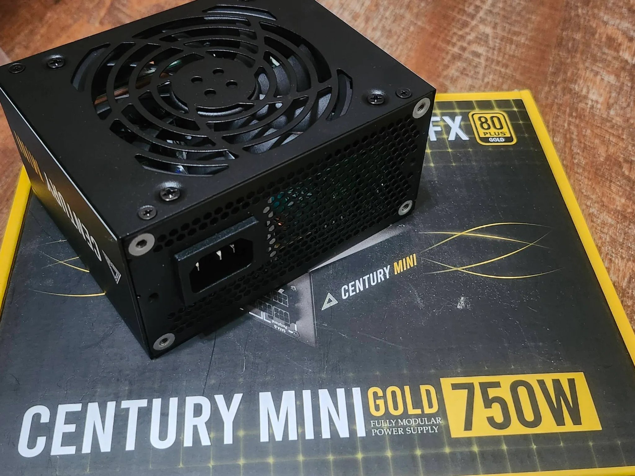 Montech Century MINI 750w 80+GOLD