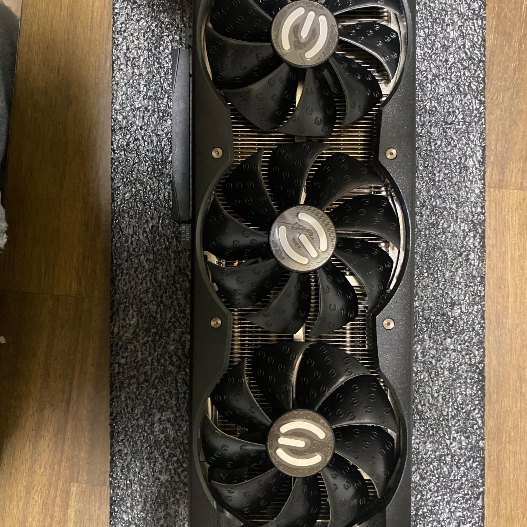 *PRICE NEGOTIABLE* EVGA GeForce RTX 3070 XC3 ULTRA GAMING, 08G-P5-3755-KH, 8GB GDDR6
