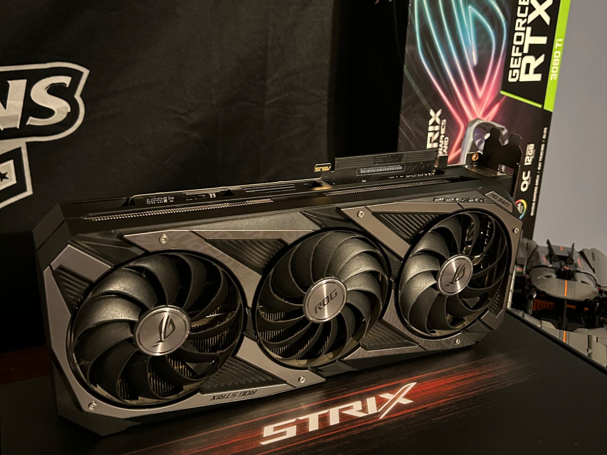 Asus ROG Strix NVIDIA GeForce RTX 3080 Ti OC