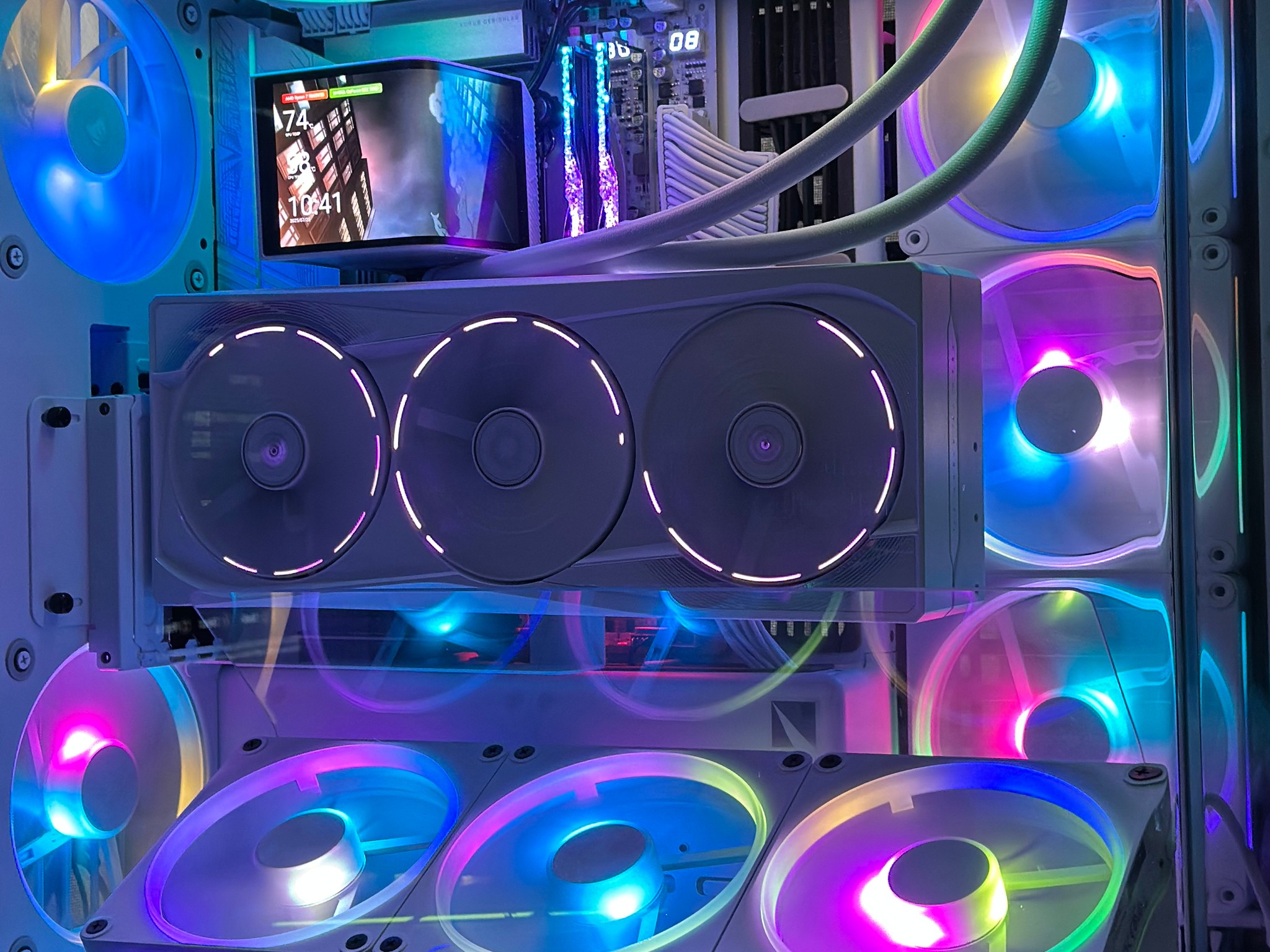 RTX 5090 Master ICE + Ryzen 9800X3D beast PC, 4TB NVMe, 32GB RAM, 4K ready