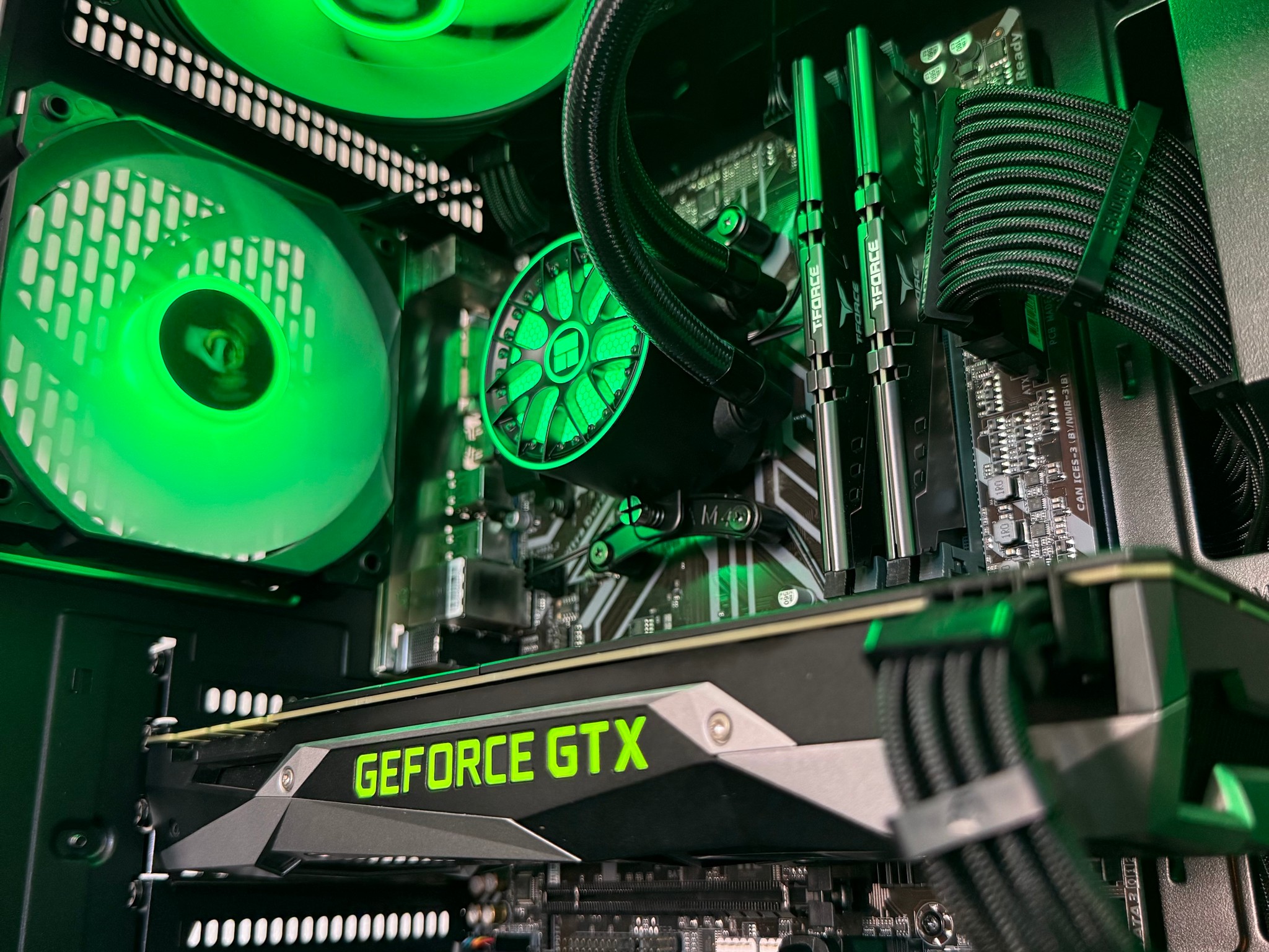 Gaming PC w/ GTX 1080 FE, Ryzen 5 2600X, 16GB DDR4, 1TB SSD