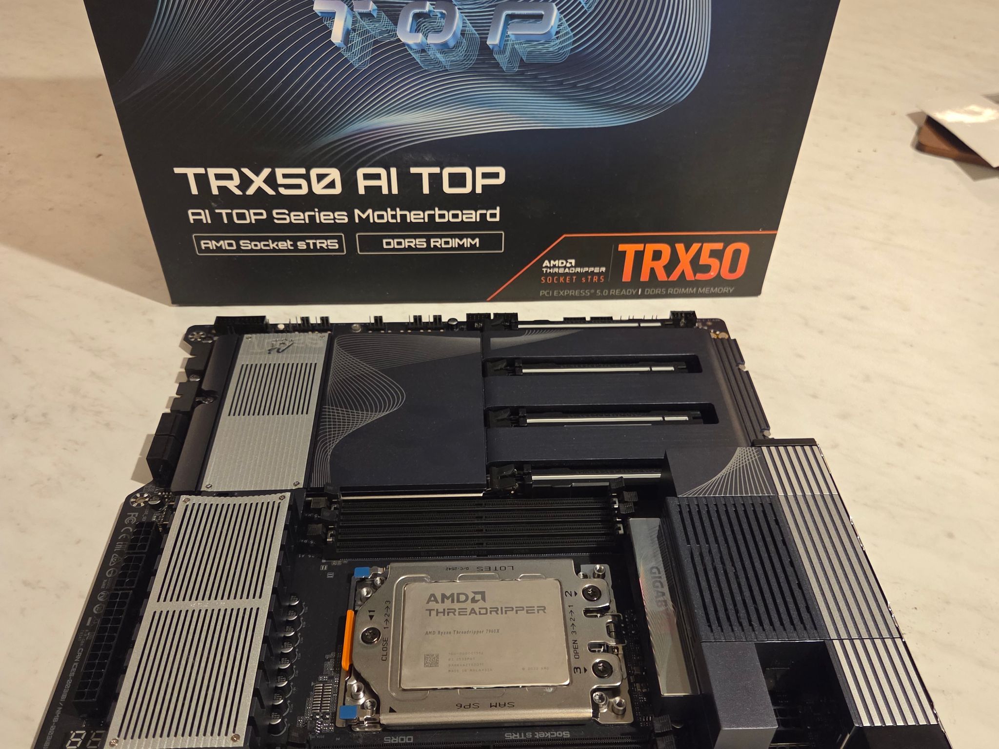 AMD Threadripper 7960X (24C/48T) + Gigabyte TRX50 AI TOP - CPU/Mobo Combo