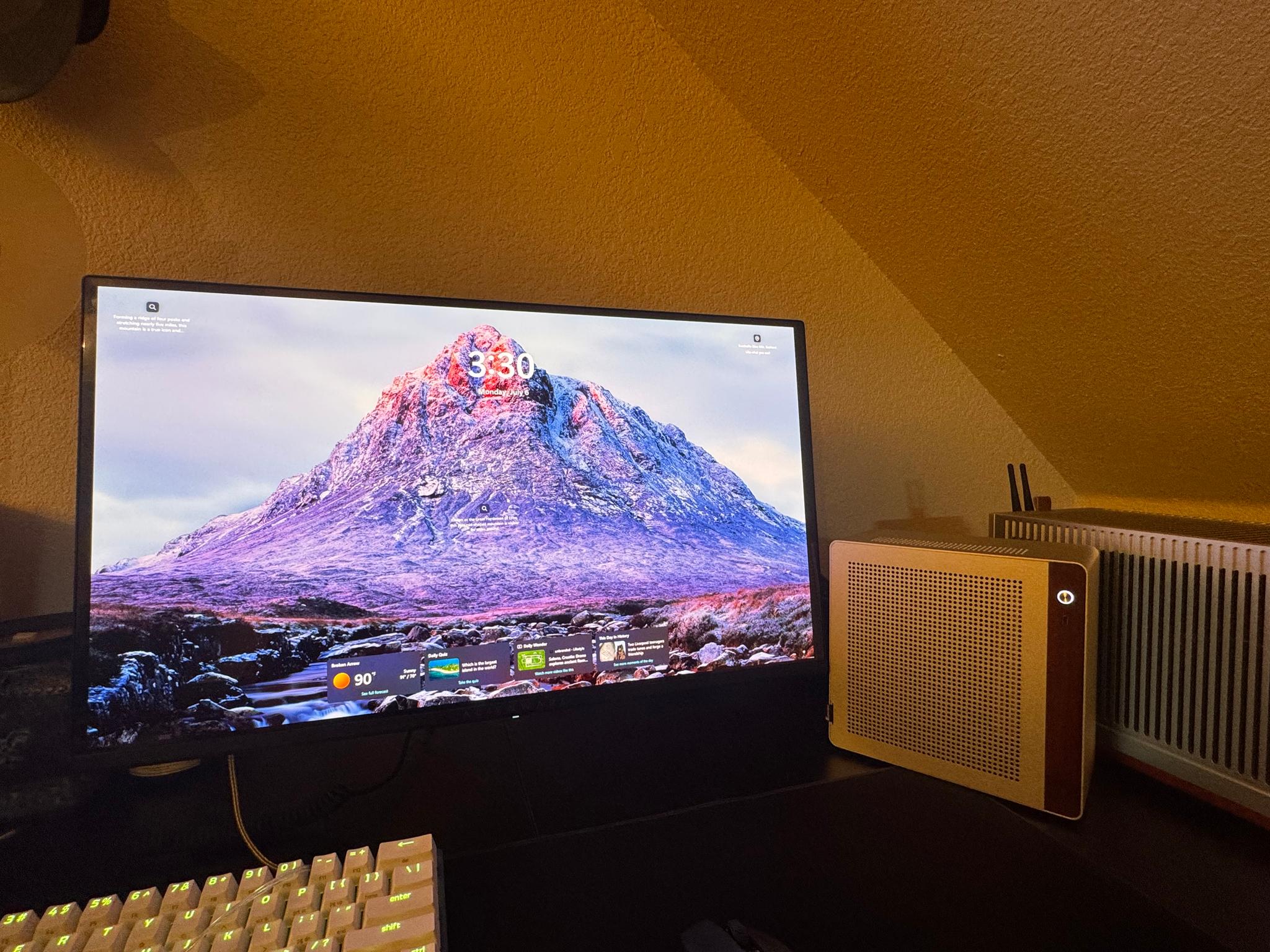 Jonsbo NV10 SFF Gaming PC