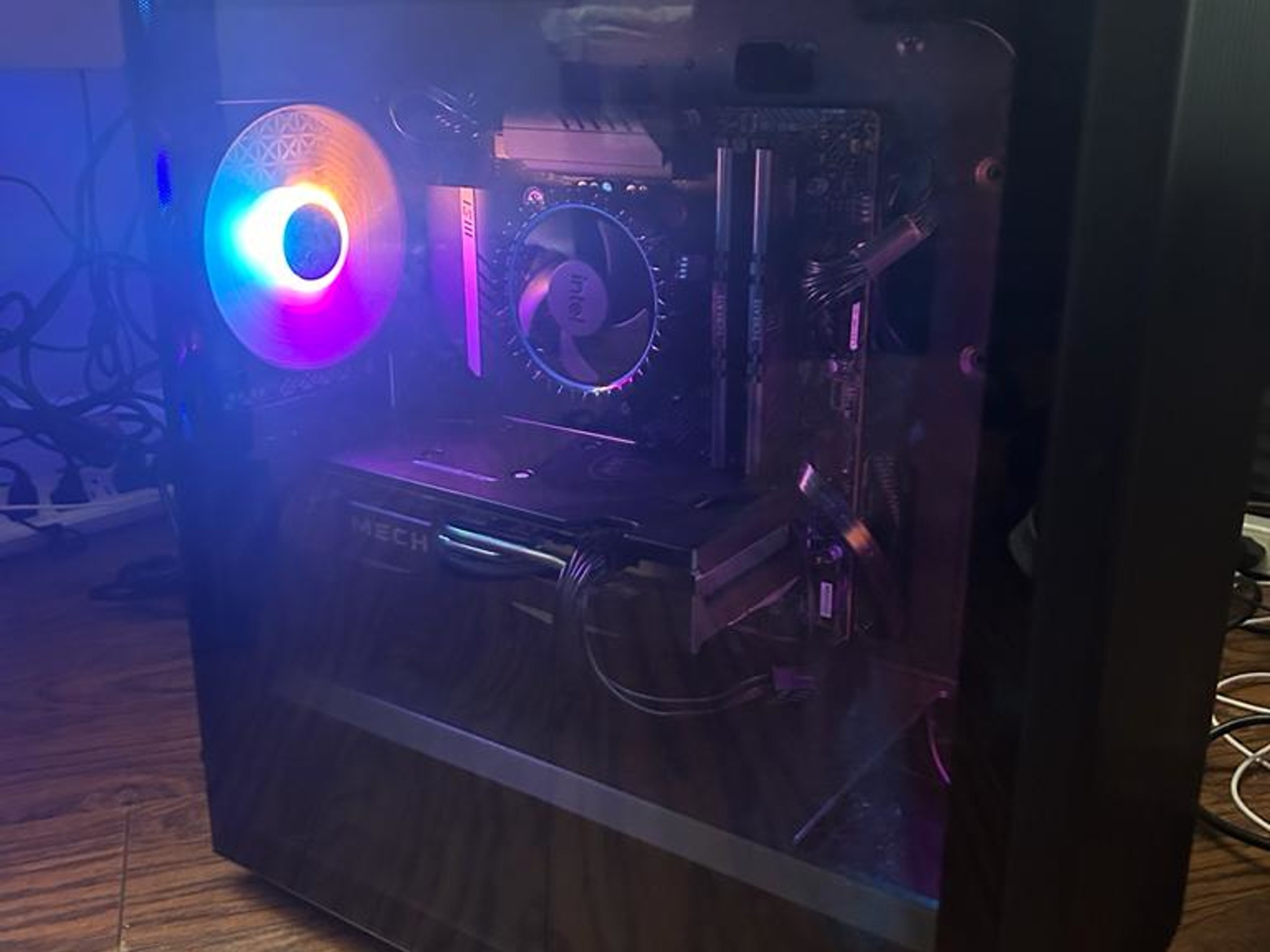 Gaming PC intel I3 12100f, AMD RX 6600
