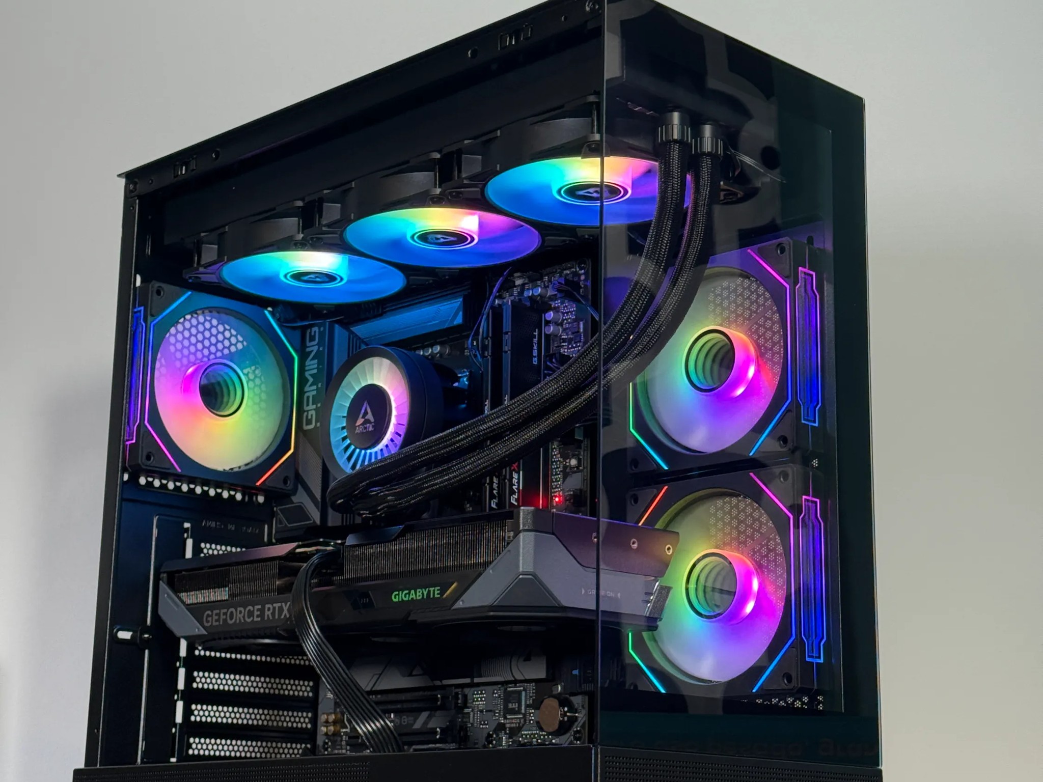 Ryzen 7 7800x3d RTX 5070 Gaming PC