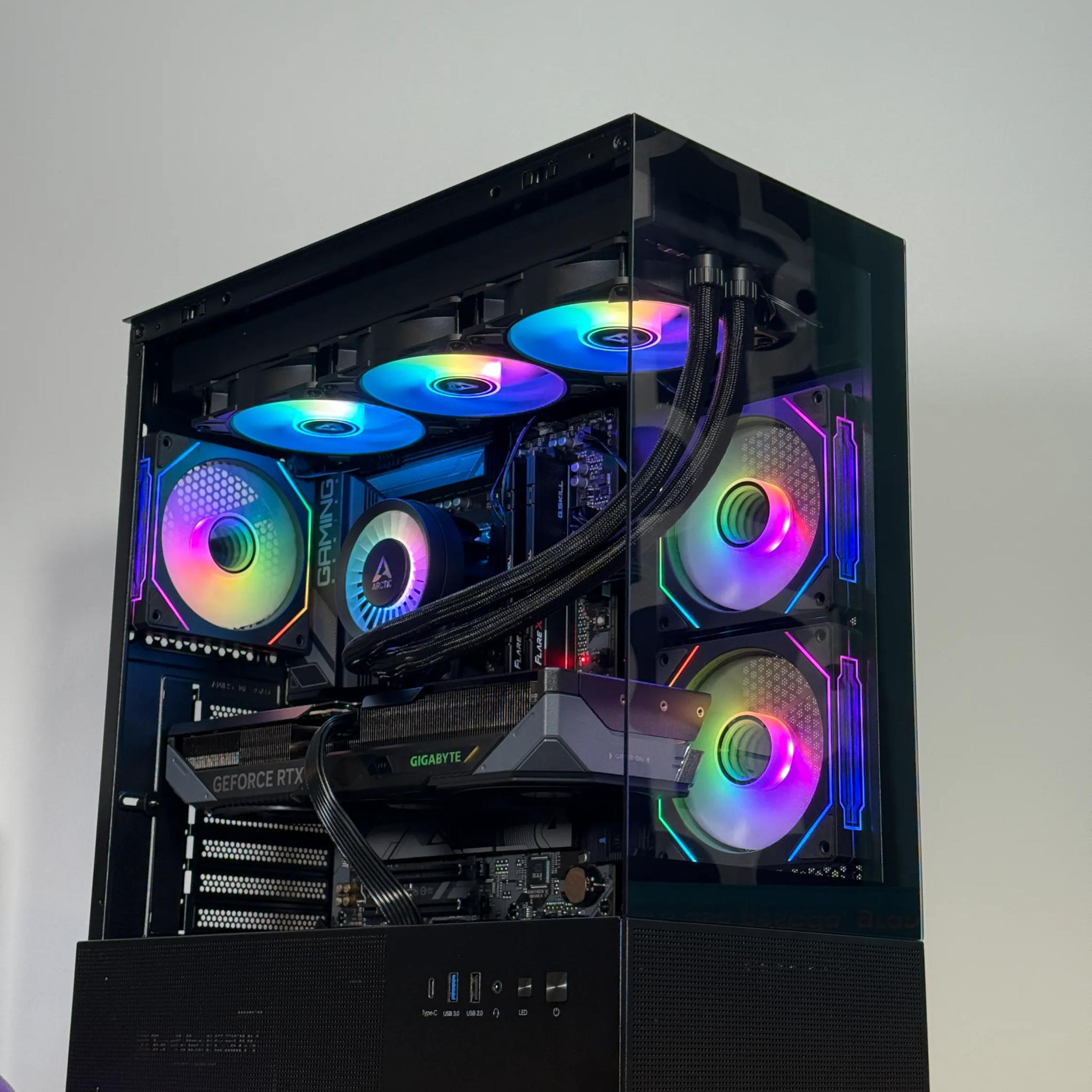 Ryzen 7 7800x3d RTX 5070 Gaming PC