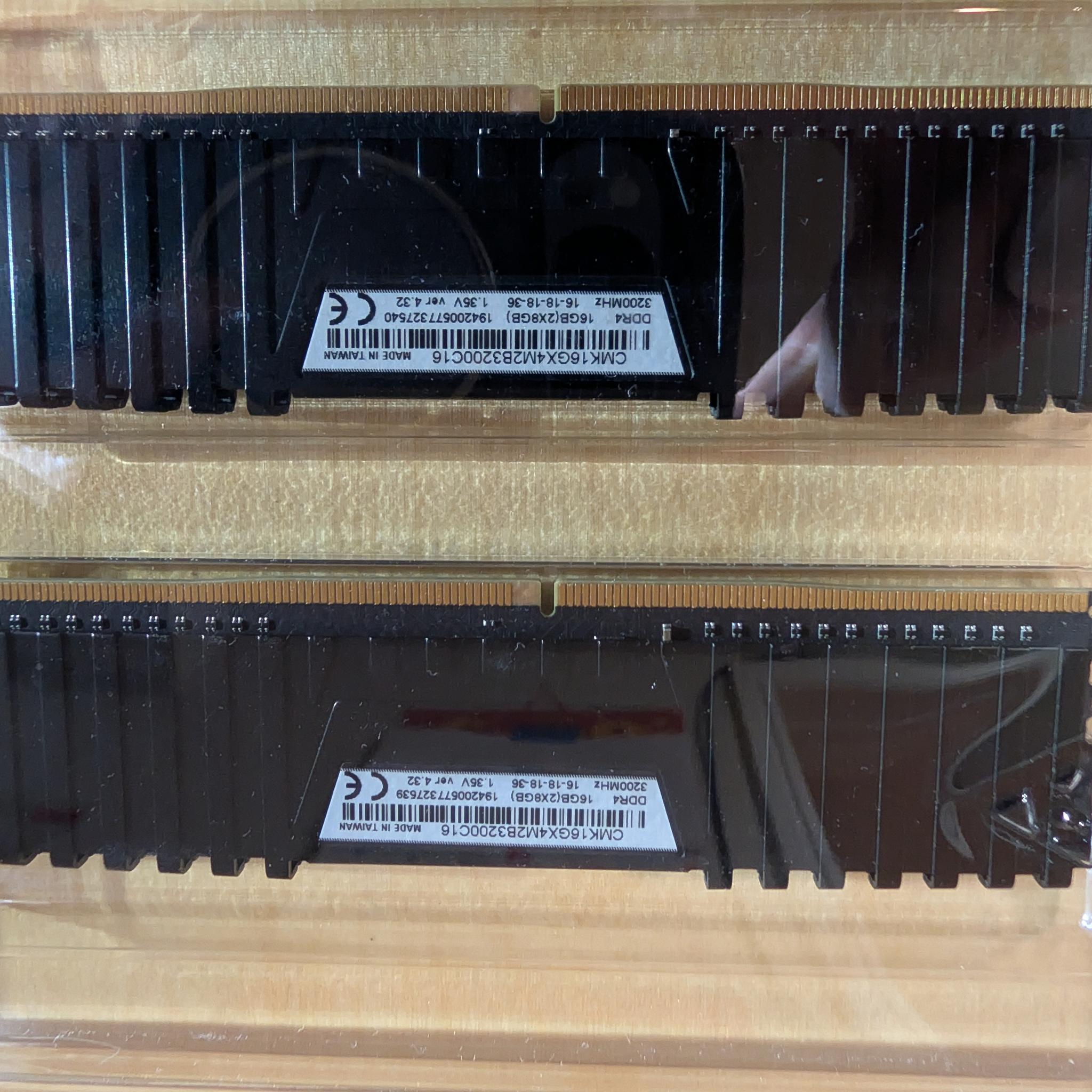 Corsair Vengeance LPX 16GB (2x8GB) DDR4 3200MHz C16 Desktop RAM - Black