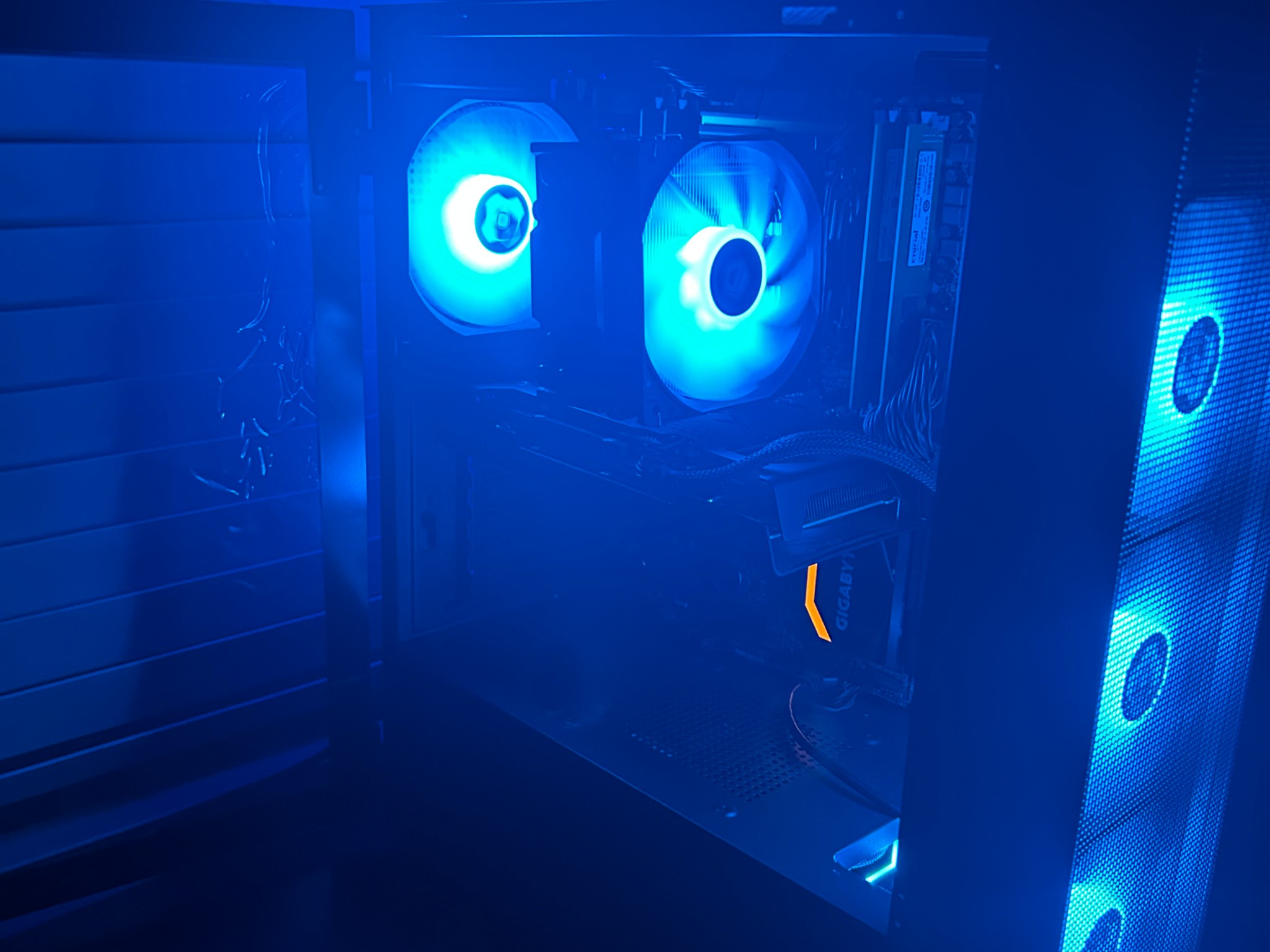 The "Console Killer V1" RX 6600 (3060 equivalent),24gb ddr4 Ram, i7 5930k,1tb SSD 1.5TBHD, WIFI, W11