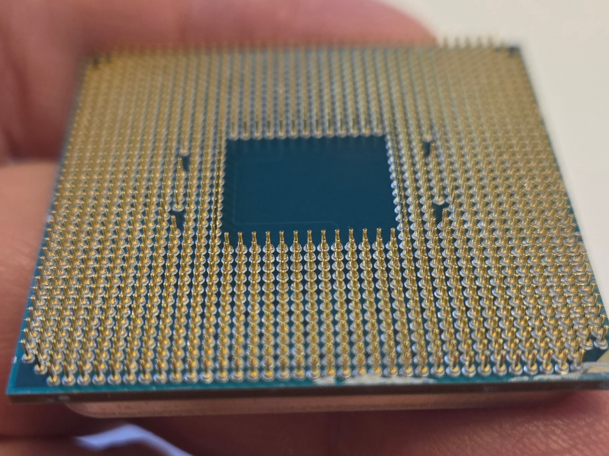 AMD Ryzen 3 Pro 2200g