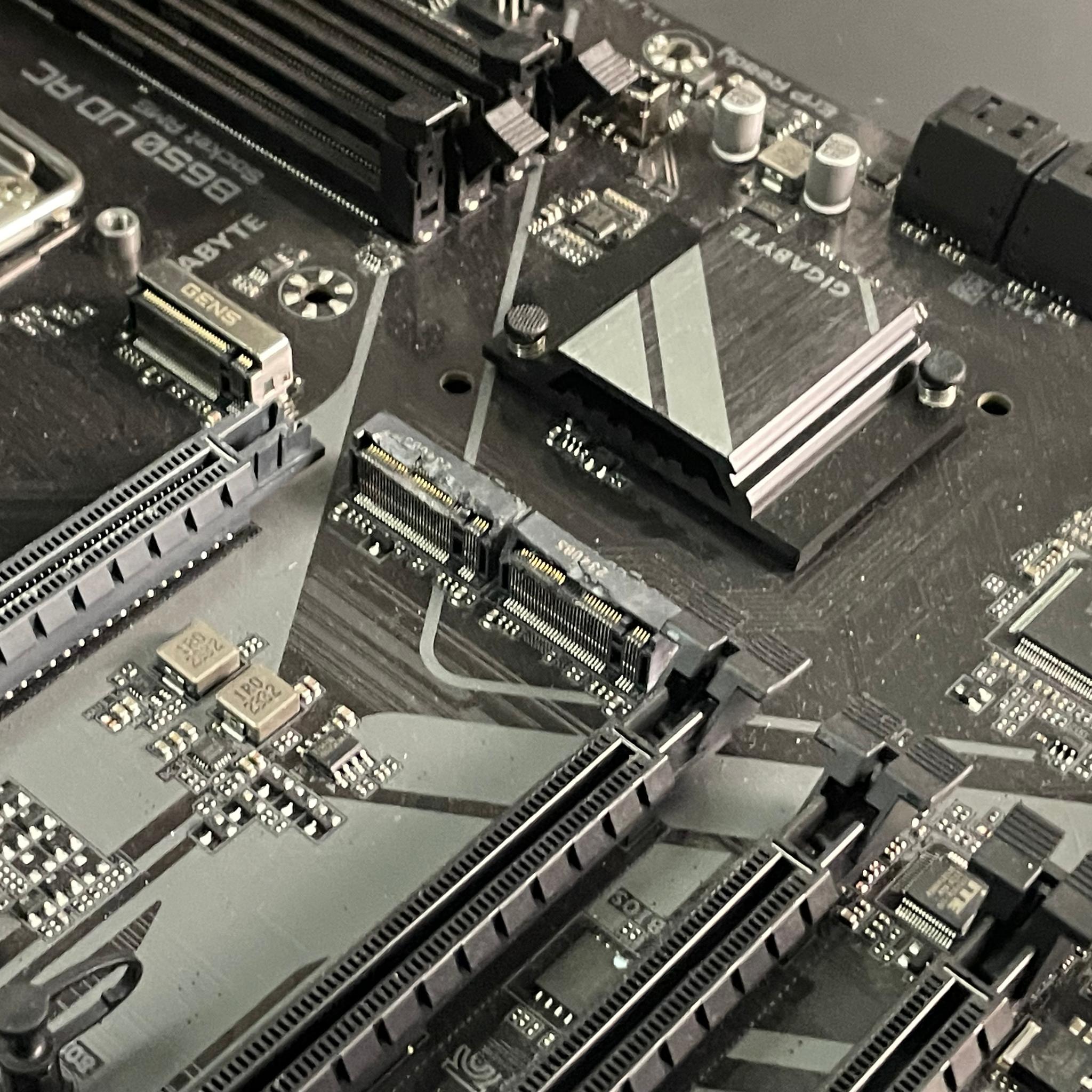 GIGABYTE B650 UD AC | **Read Description | Free Shipping