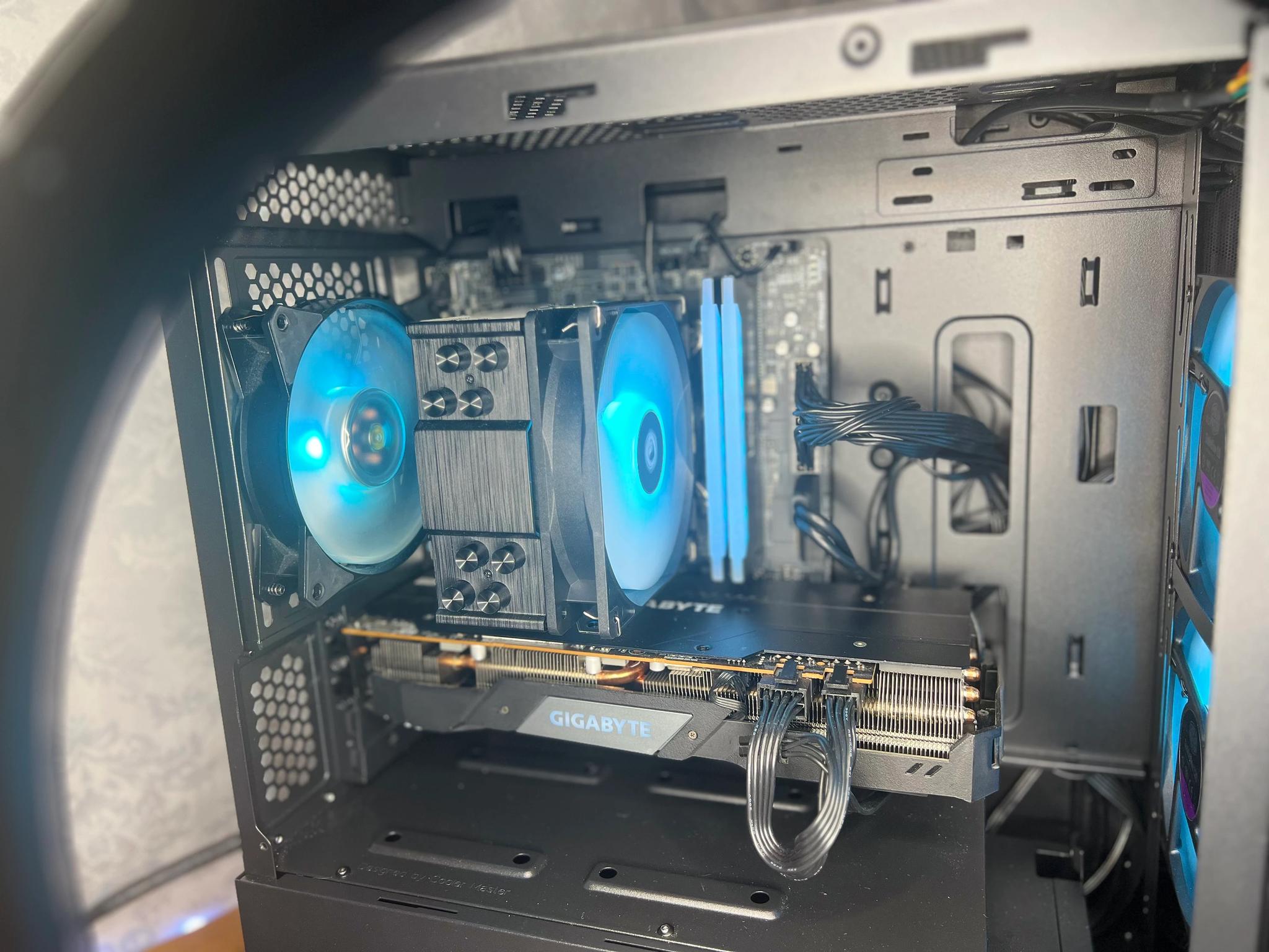 ATLAS - Mid-Range Gaming PC - Intel I5-10400F & 5700XT (Better than a RTX 3060)