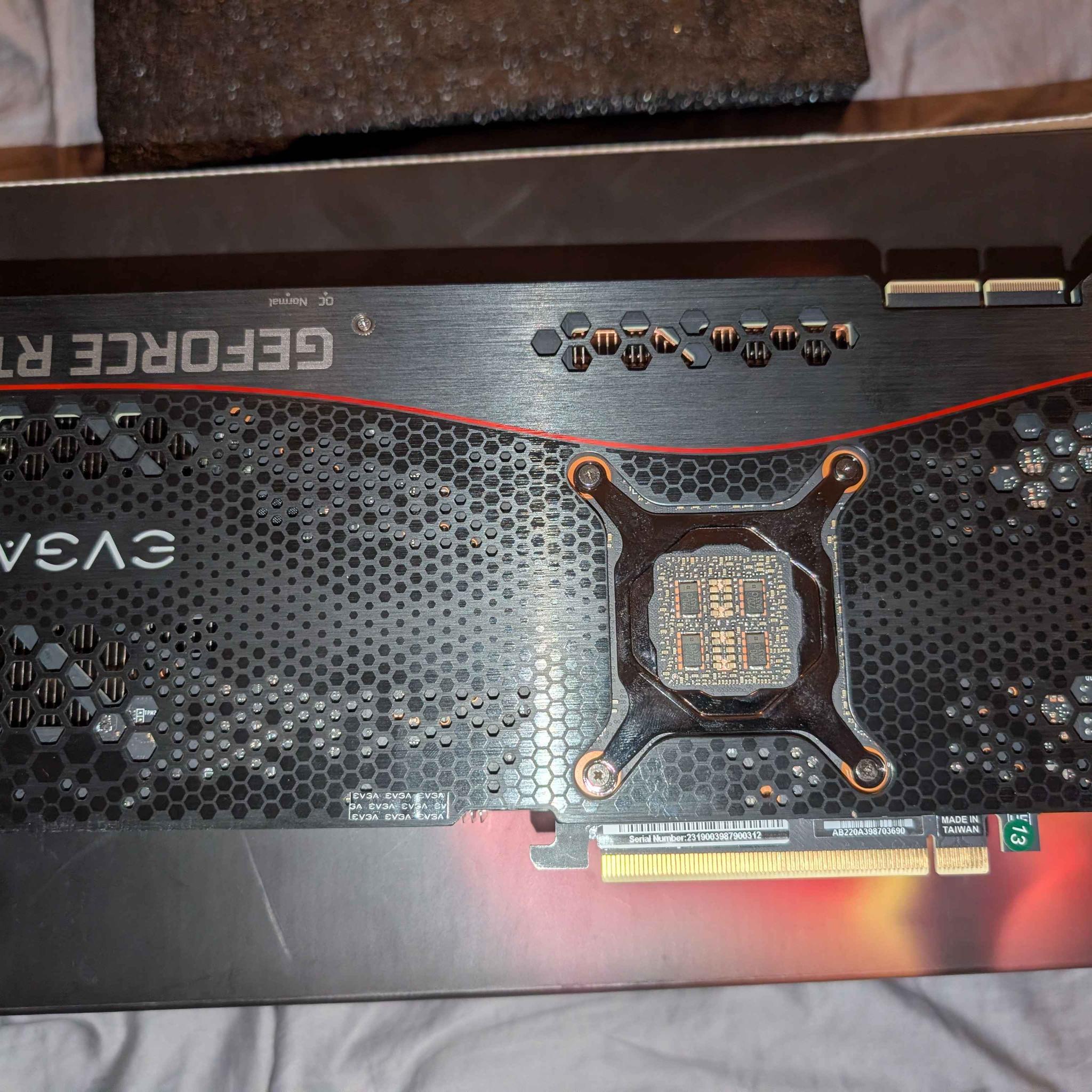 EVGA FTW3 Ultra Gaming Geforce RTX 3090 - Manufacturer refurbished