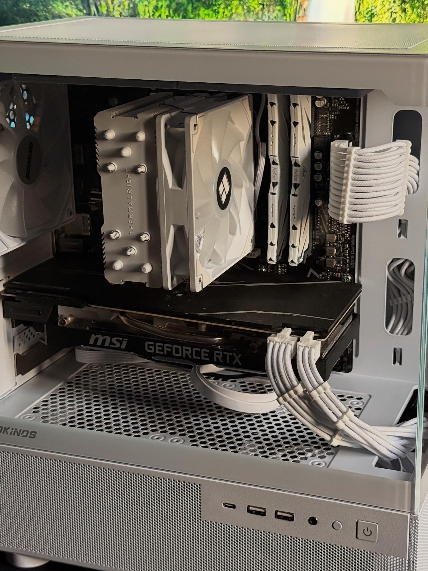 ❄️Snowfall!❄️ RTX 2070 Super and R5 5600x!