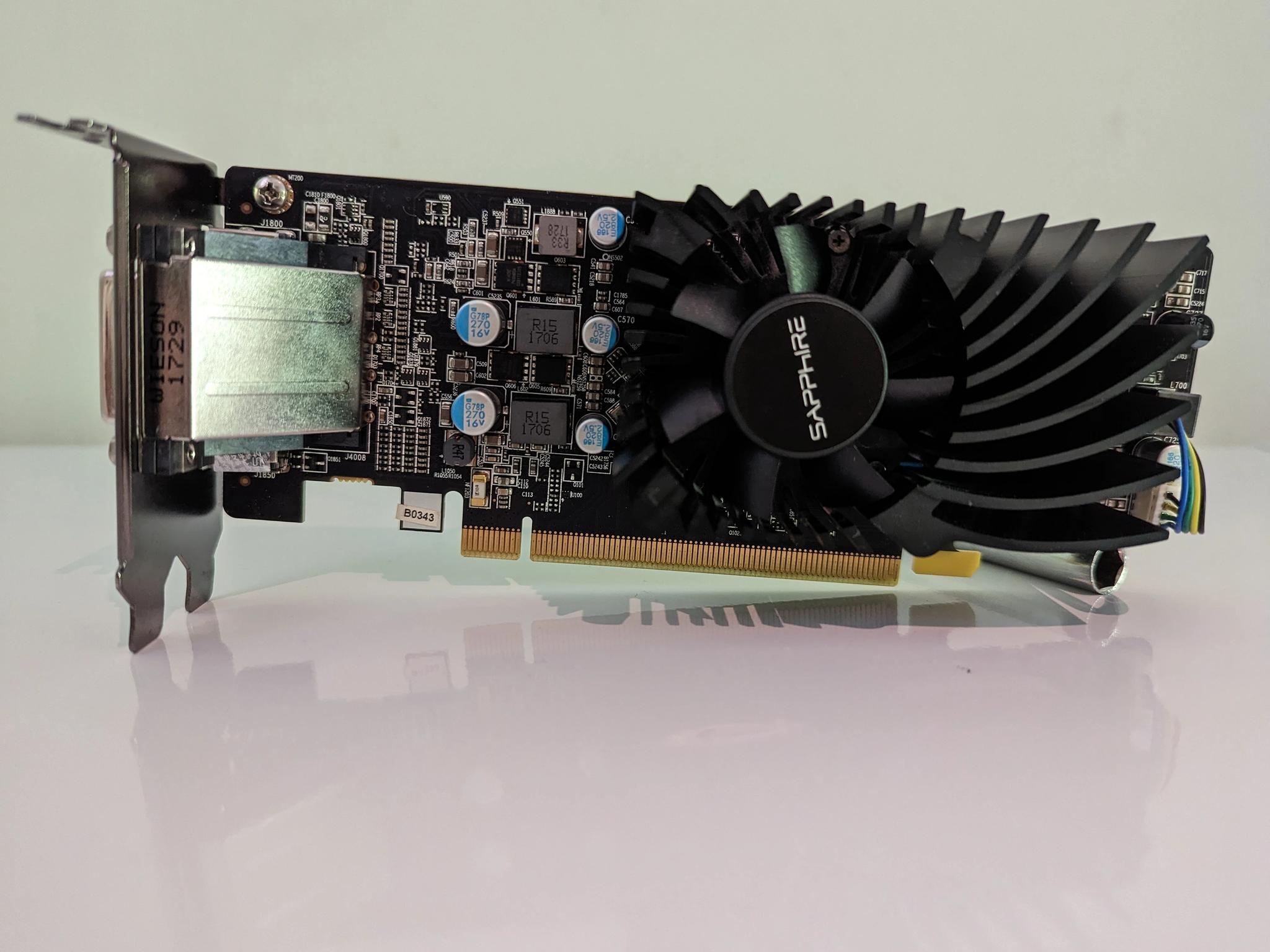 LIKE NEW || Sapphire Radeon RX 550 PULSE 4 GB Low Profile