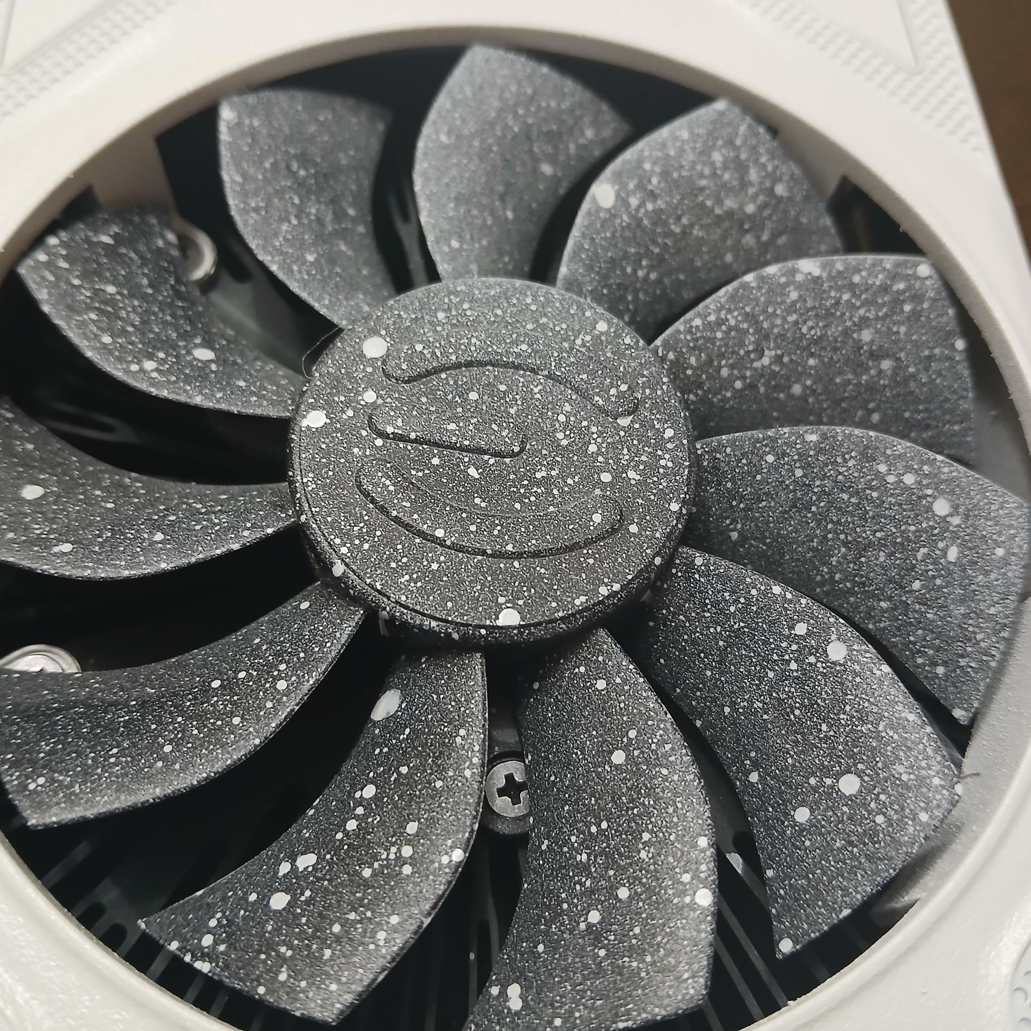 White GTX 1060 6GB evga
