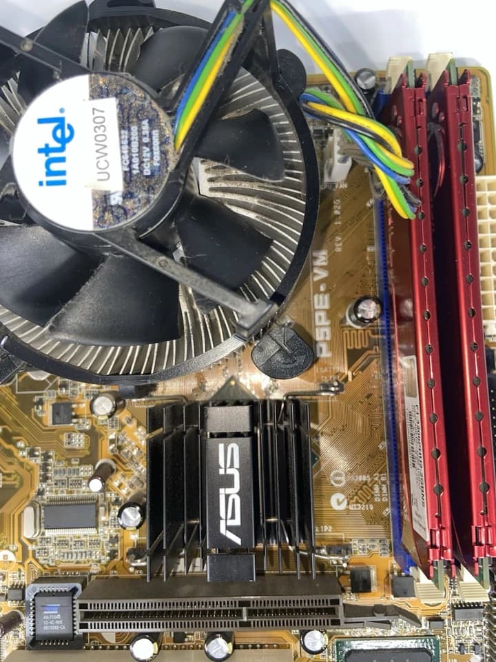 ASUS P5PE-VM MicroATX LGA775 TESTED Motherboard w/ I/O Shield Celeron D 2GB RAM