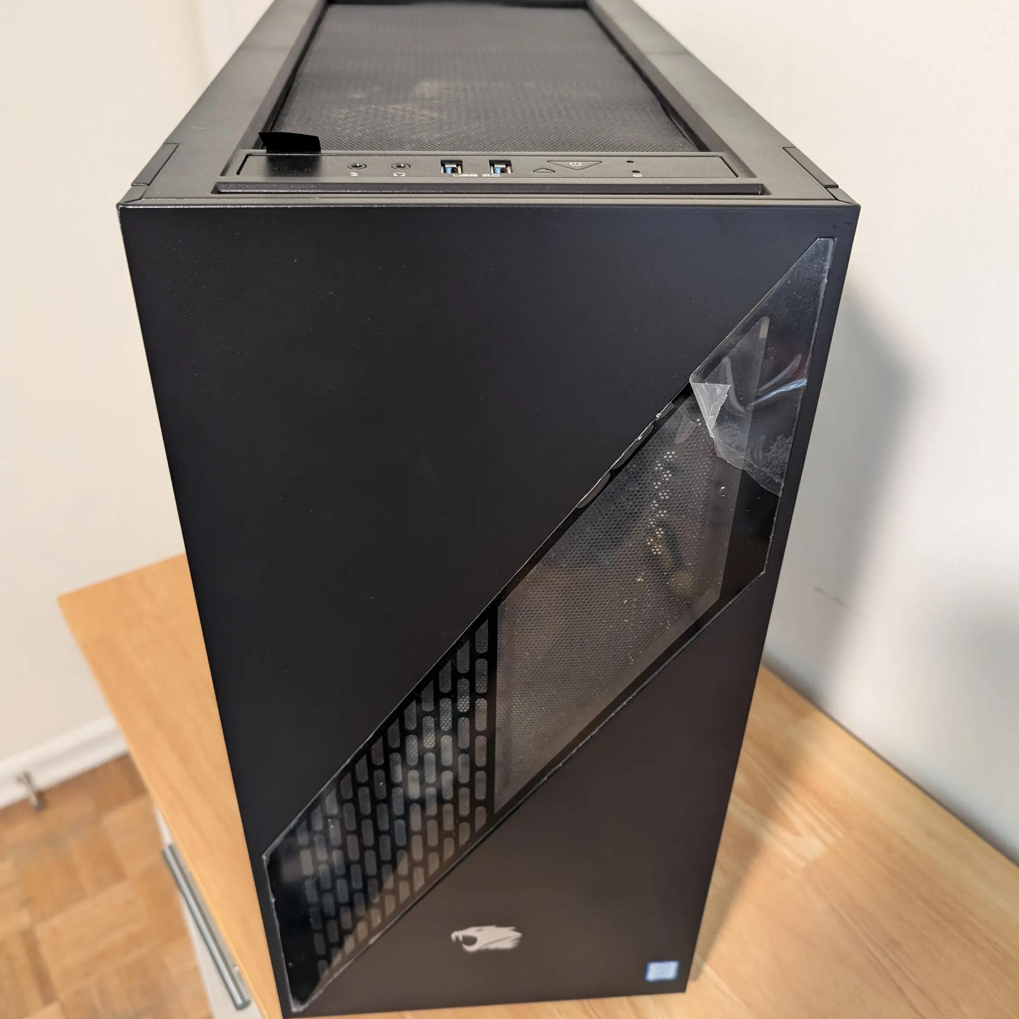 iBuyPower Case, Keyboard, and Mouse pad