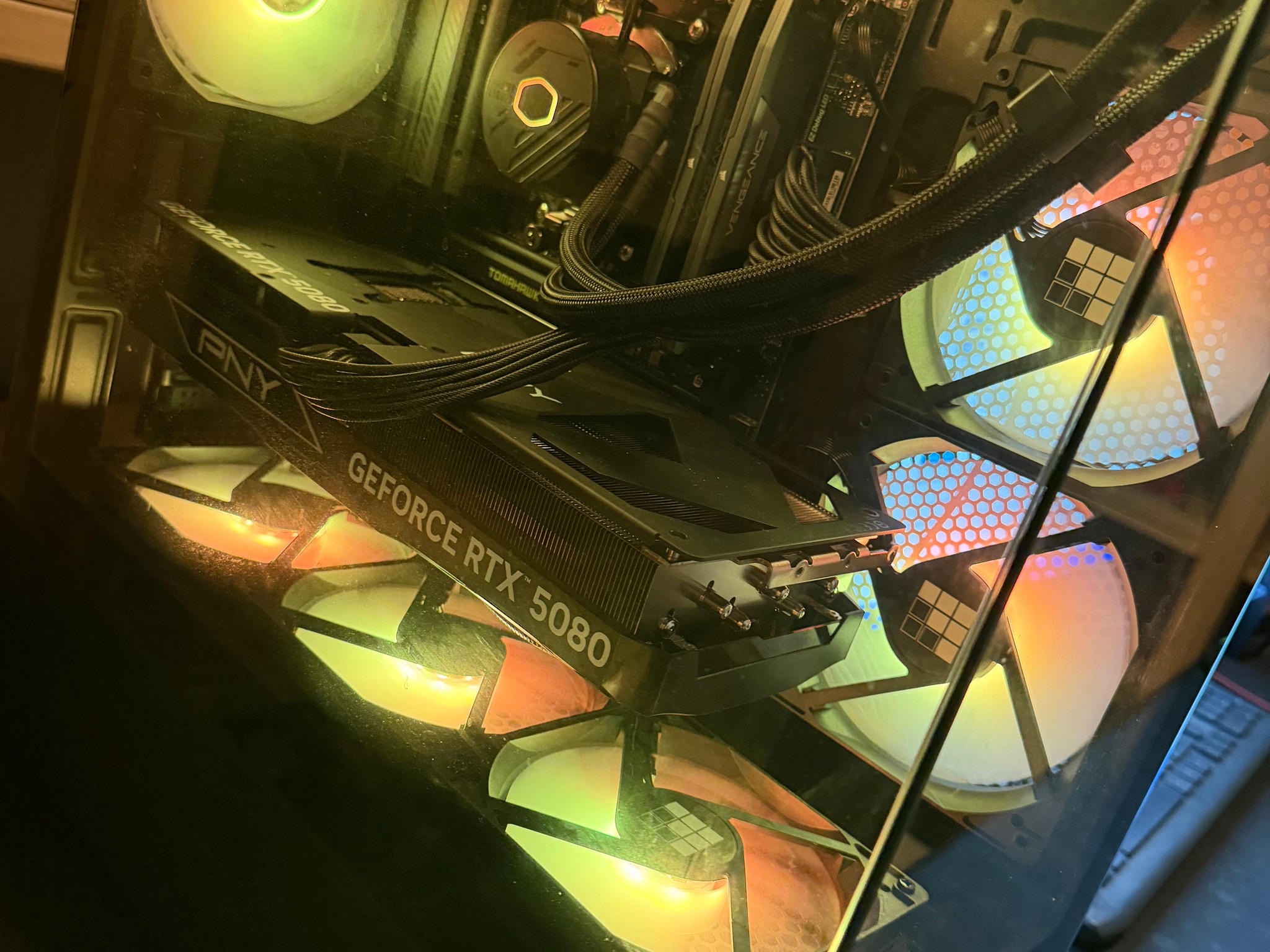 PNY  5080 Custom Gaming PC - Ryzen 7 9800X3D
