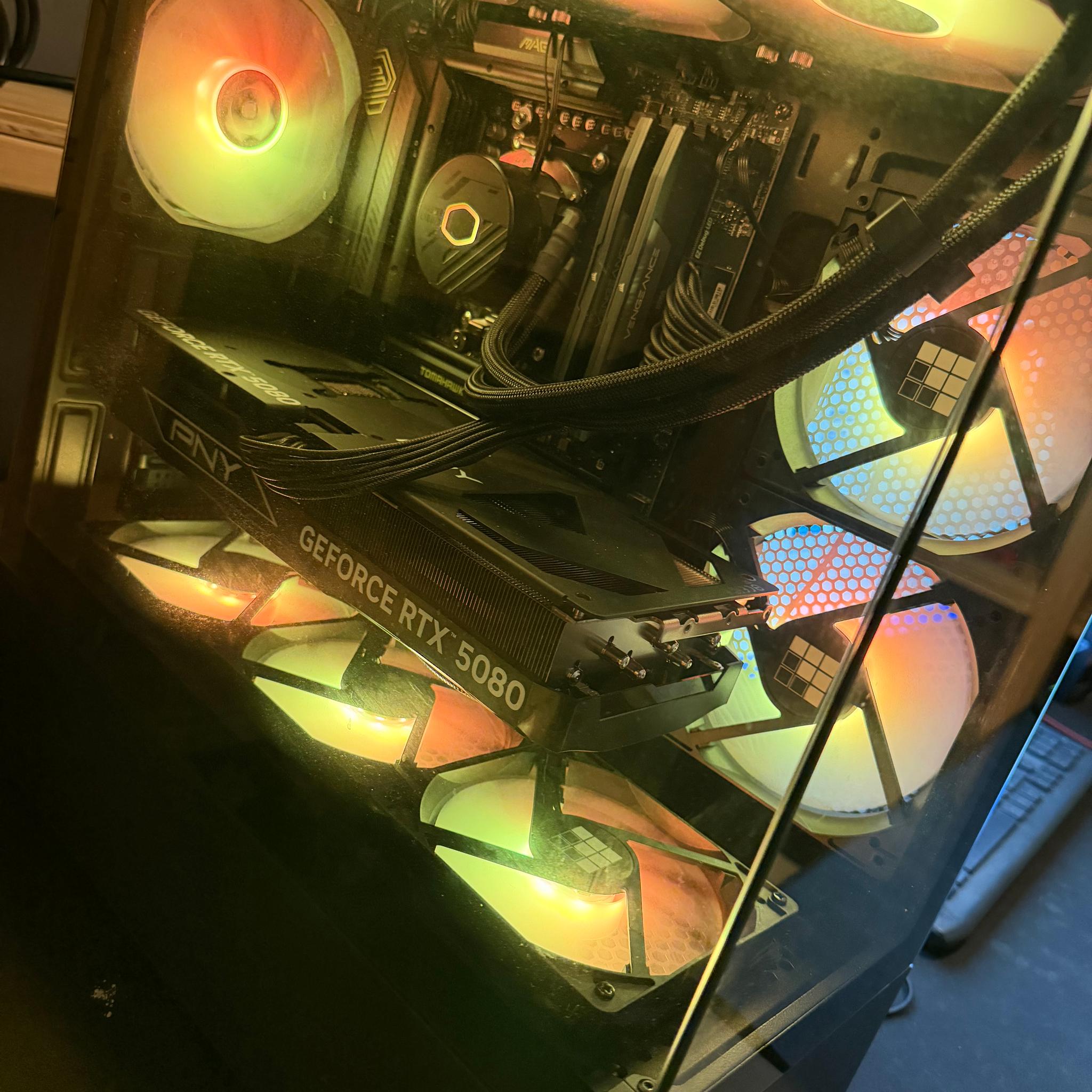 PNY  5080 Custom Gaming PC - Ryzen 7 9800X3D