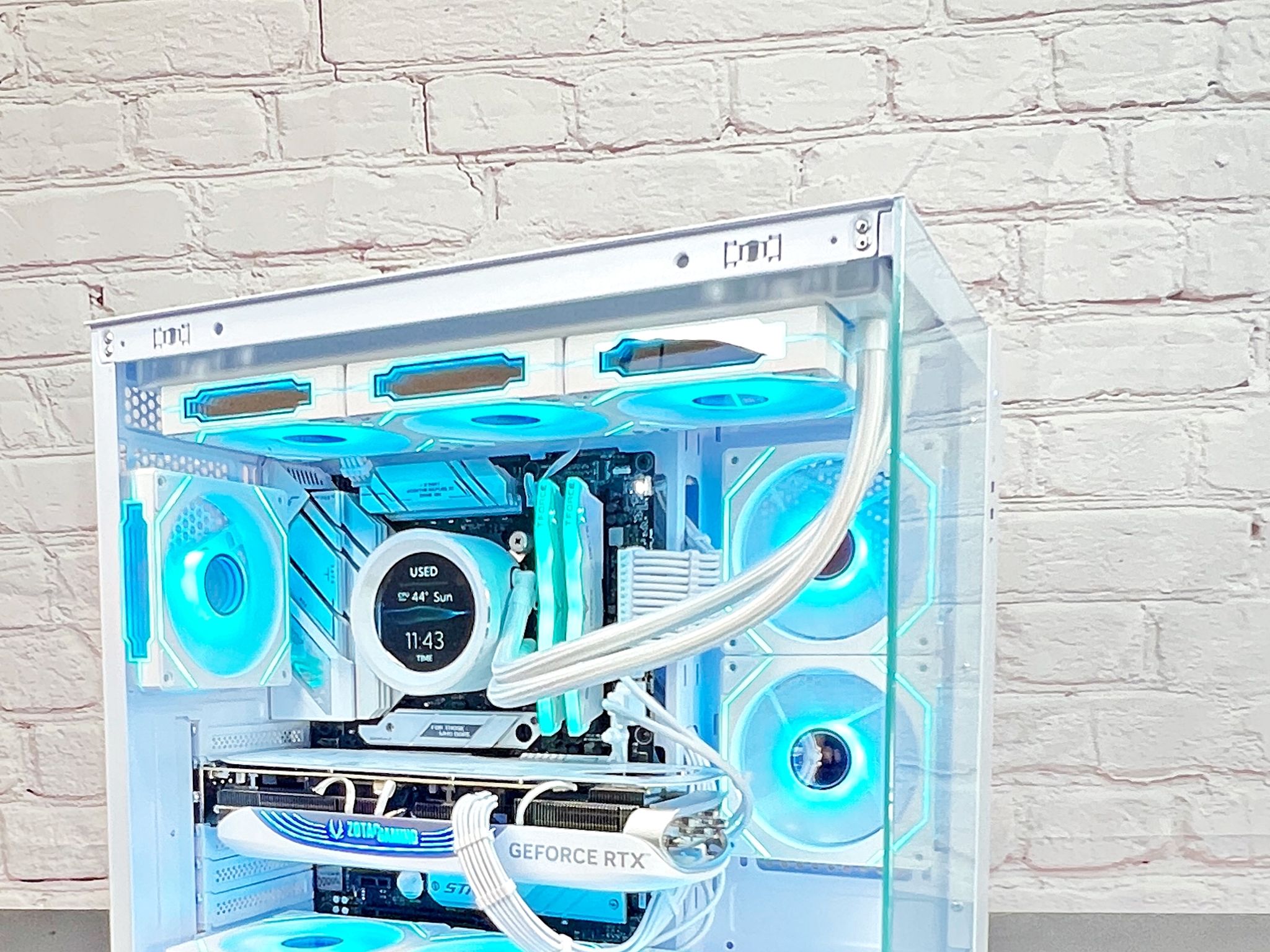RTX 4080 Super Ryzen 7 7800X3D 32GB DDR5 RAM 4TB M.2 Gaming PC 🤯