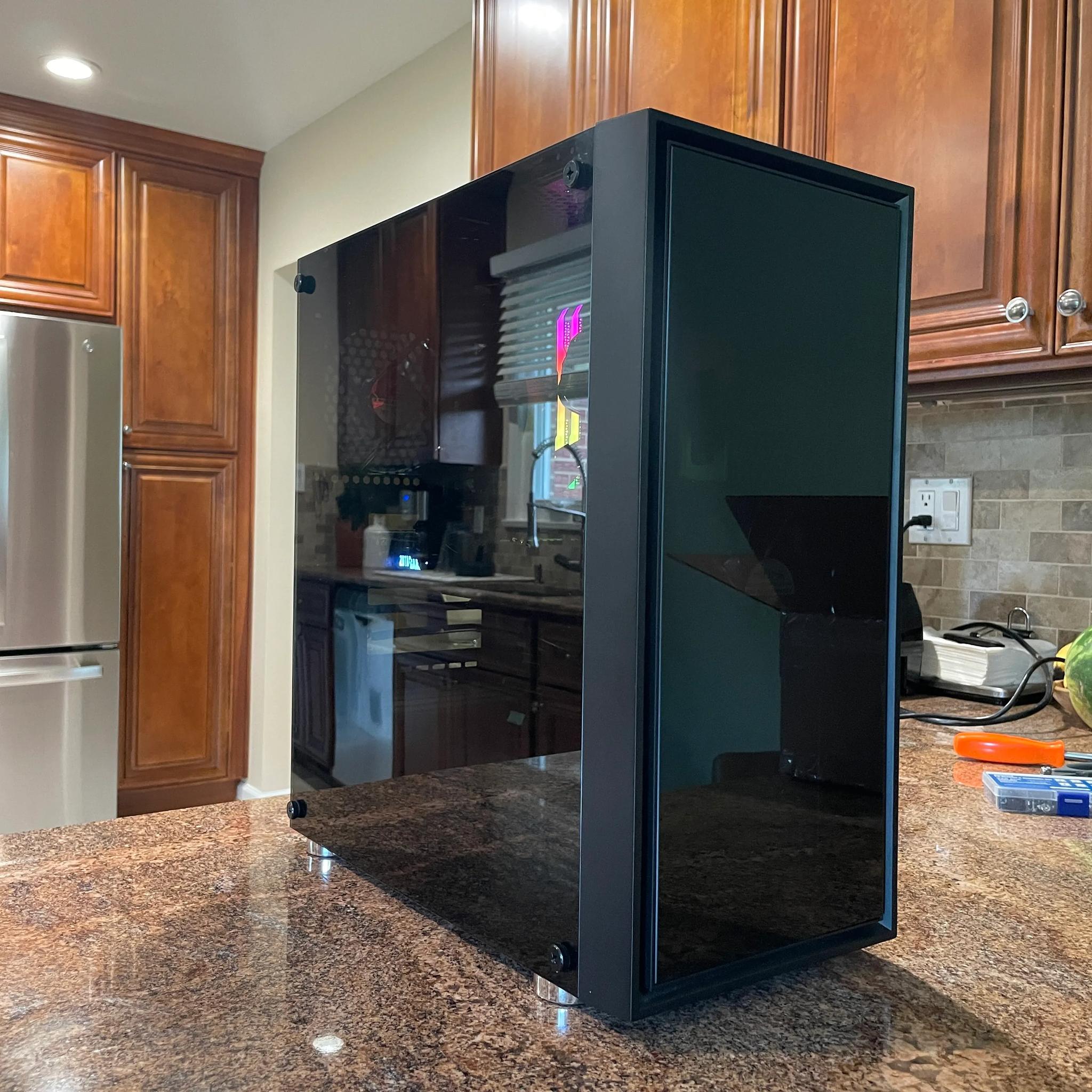 Funz Px - RTX 2070 Super // Ryzen 5 3600 // 32GB RAM // 2TB M.2 SSD