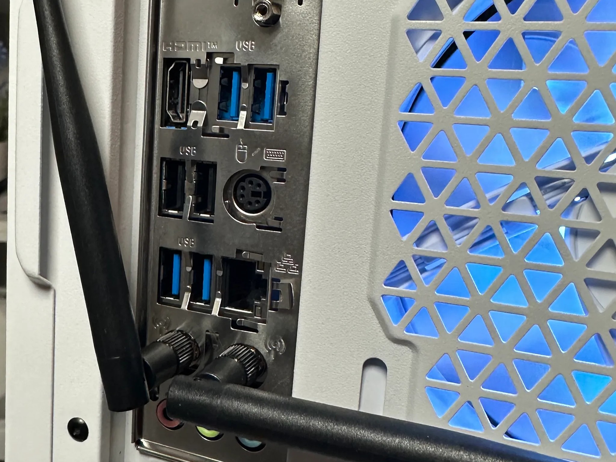 RX 5700XT + Ryzen 3600 Custom Gaming PC - EASY TO UPGRADE PC!