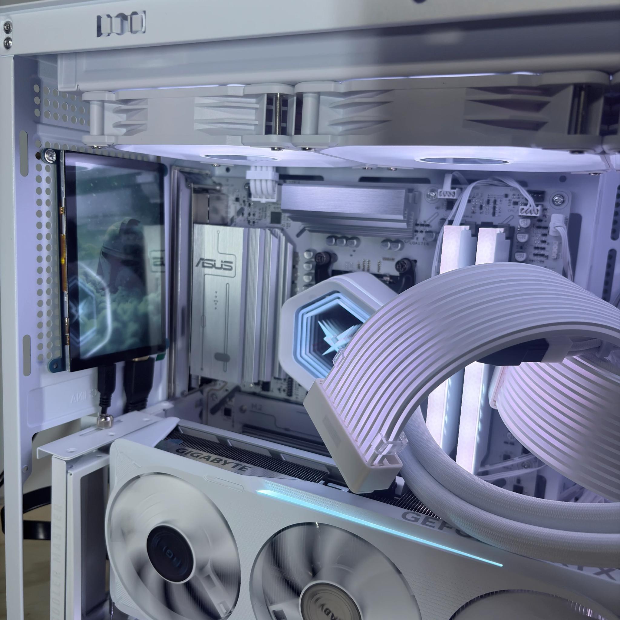 Prime Series High End Gaming PC / RTX 5070 + 9600X / NVMe SSD / Ready to Play!