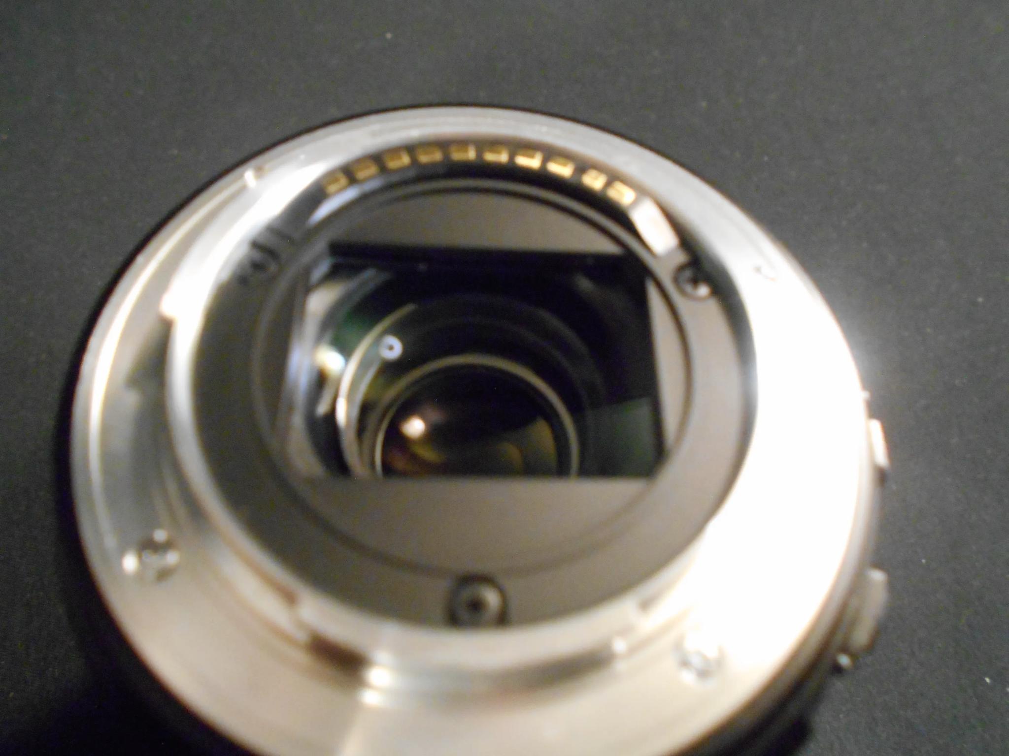 FUJIFILM XF 18-55mm F2.8-4 R LM OIS Lens With Case