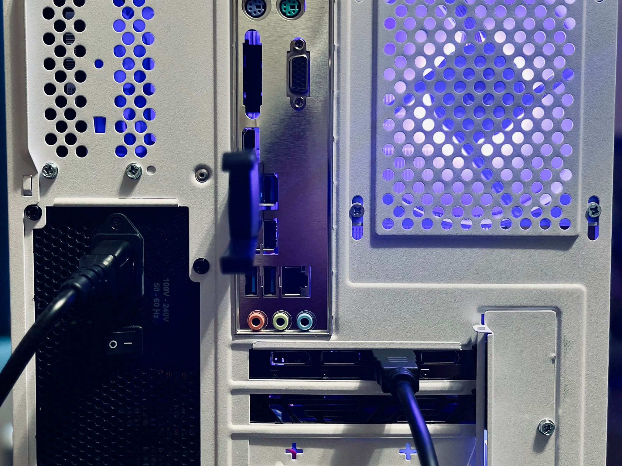 Custom Gaming PC |2070 Super // Ryzen 3600 // 512GB SSD + 1TB|