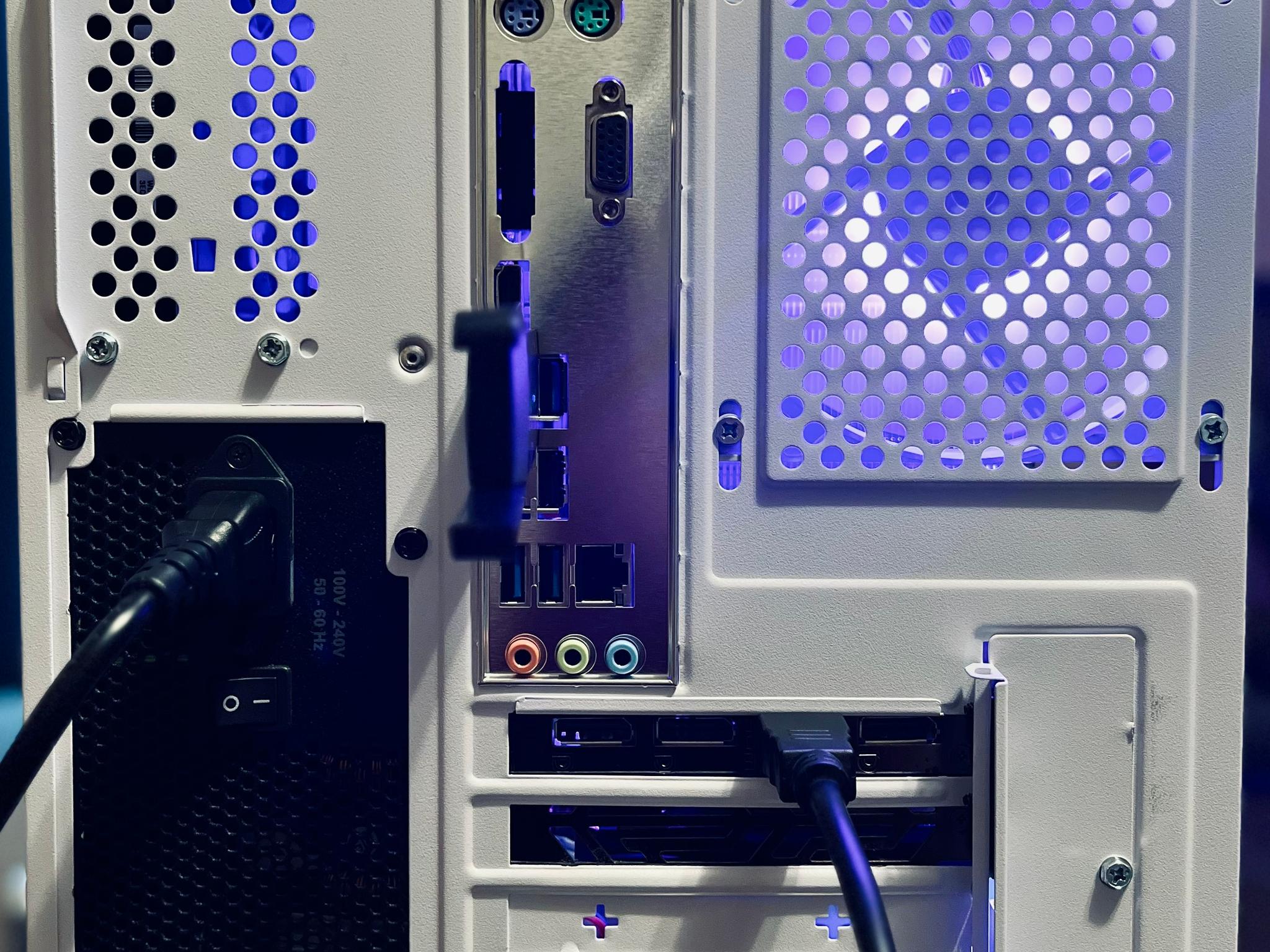 Custom Gaming PC |2070 Super // Ryzen 3600 // 512GB SSD + 1TB|
