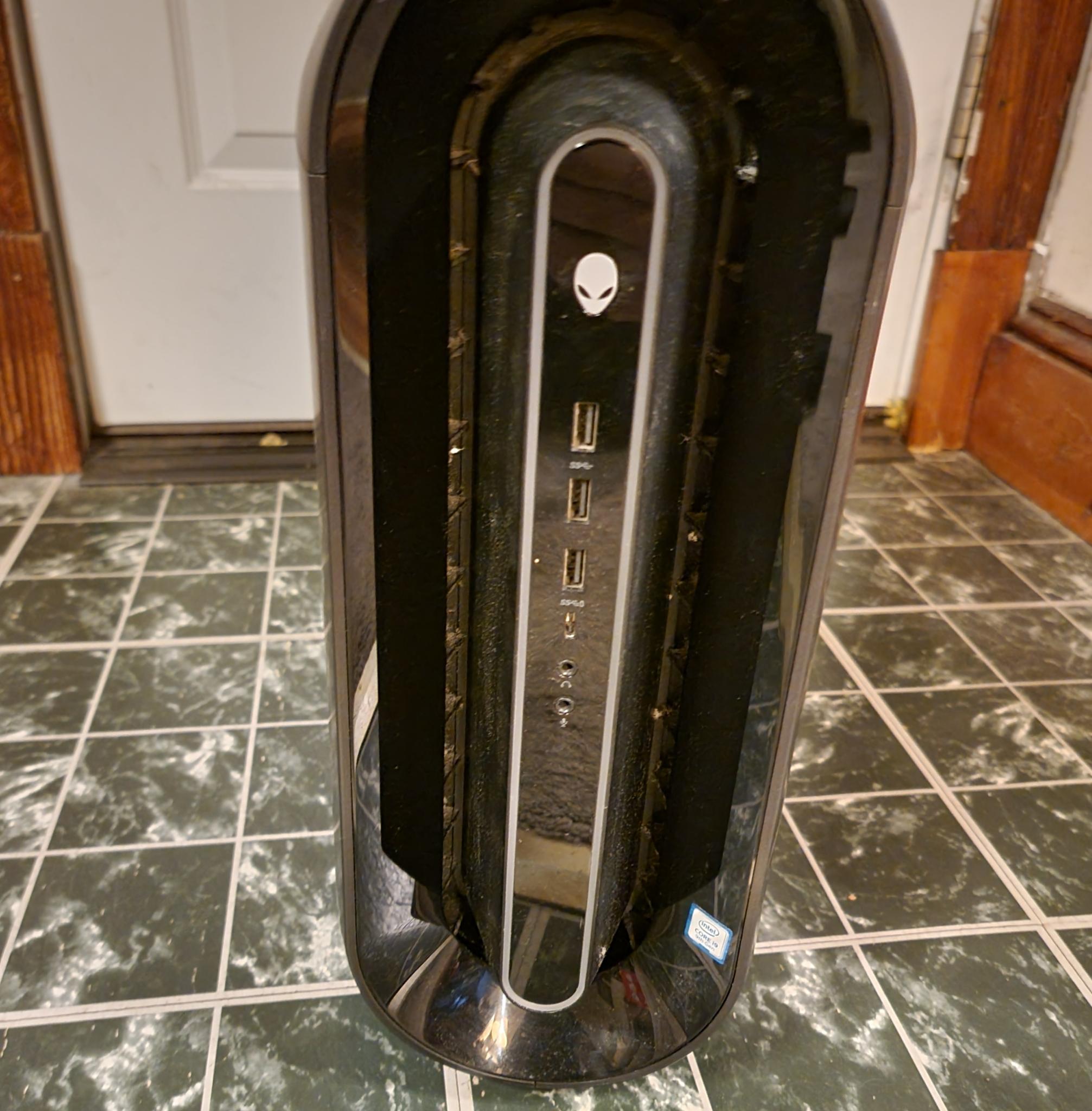 Used Alienware Aurora R9