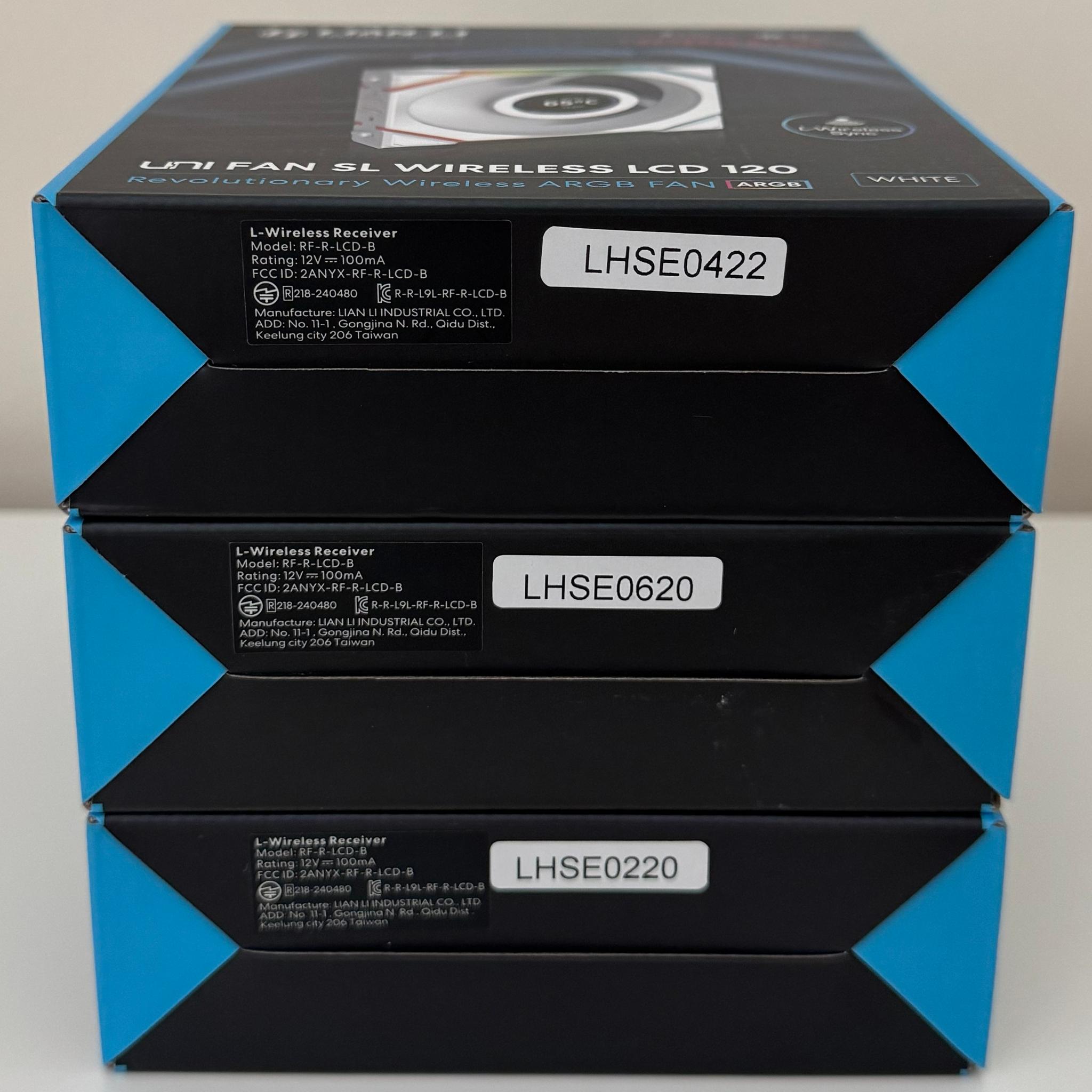 3x Lian Li UNI Fan SL LCD Wireless 120mm ARGB Fan 1.6" LCD White (2xReverse Blade + 1xRegular Blade)