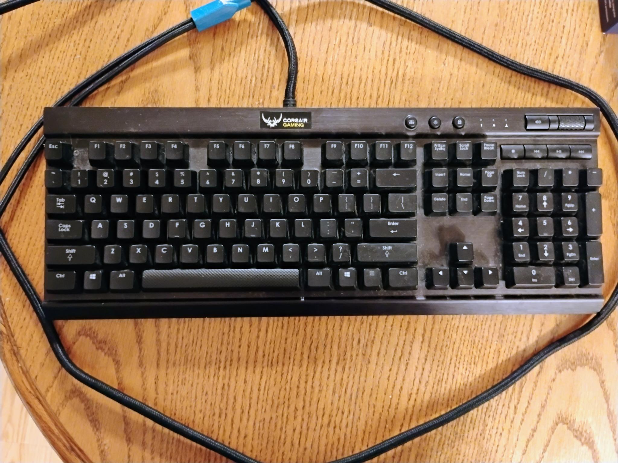 On Sale! Used Corsair K70 Mechanical Keyboard. Blue Backlighting. Gaming Keycaps included