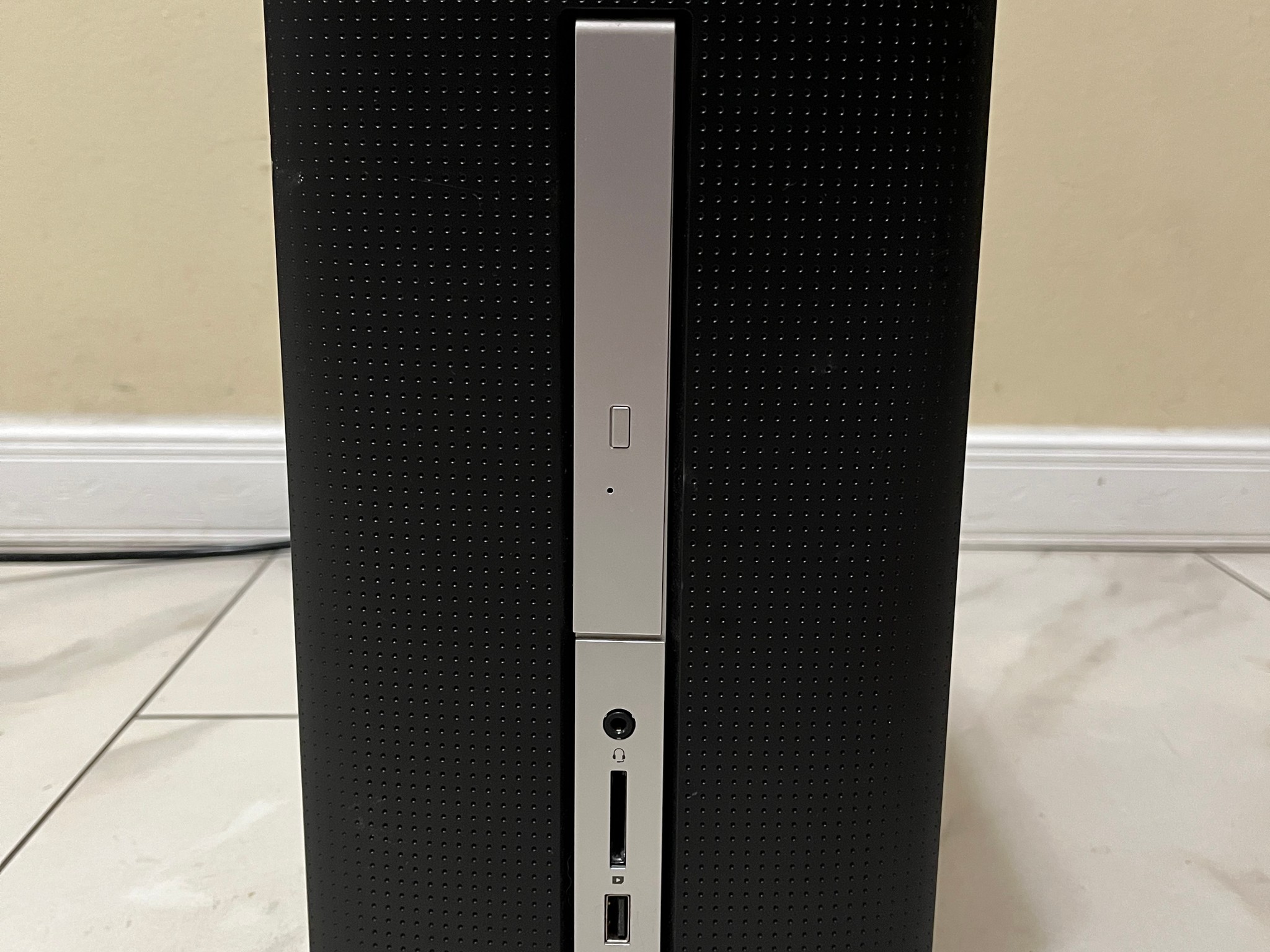 🔥🖥️ Super Budget HP Gaming PC –  Intel i5-6400T, NVIDIA M2000 4GB, 628 GB Storage & 12 GB RAM