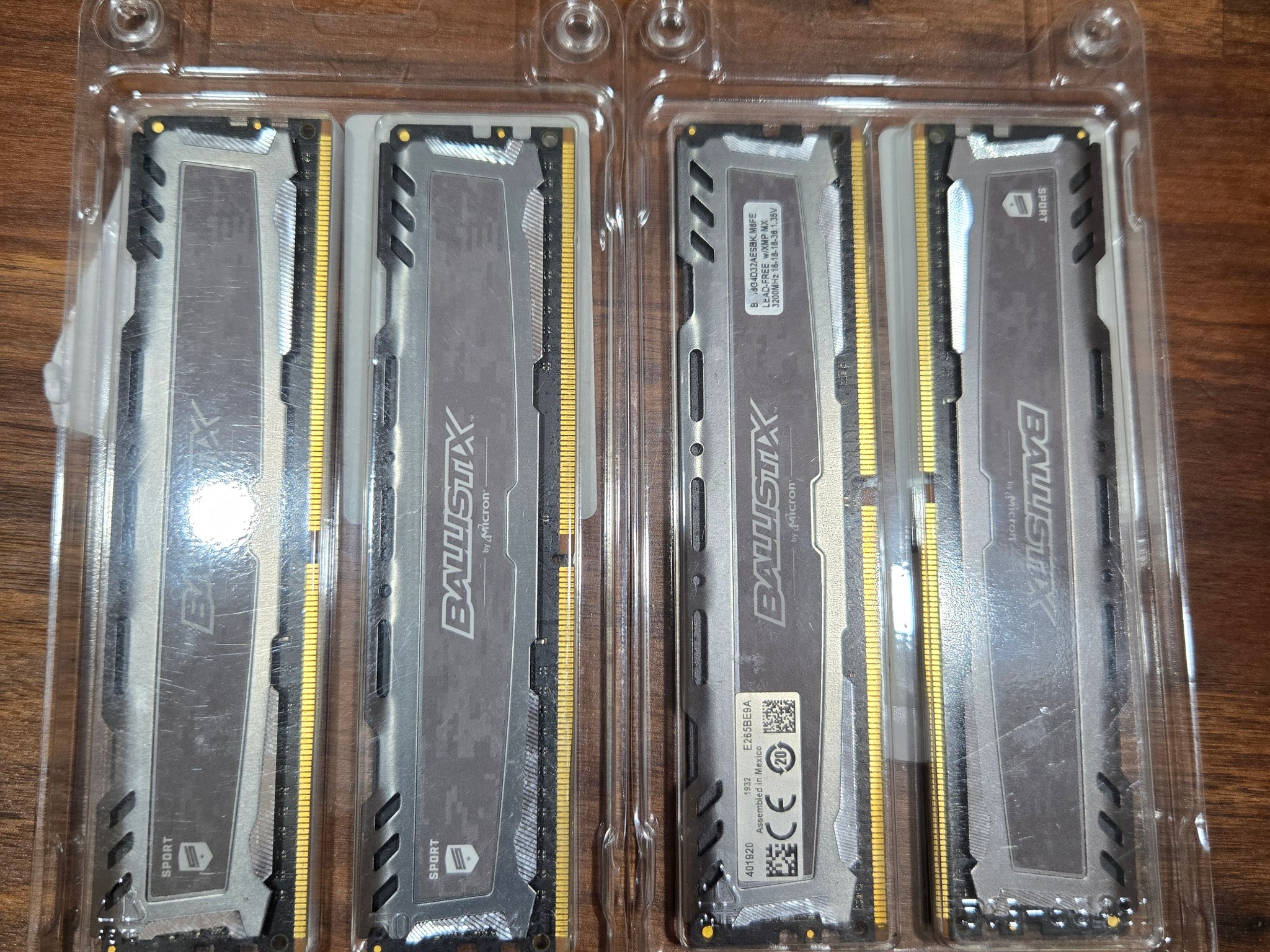 Crucial Ballistics 4x8gb 32gb single rank Cl16 3200mhz ddr4