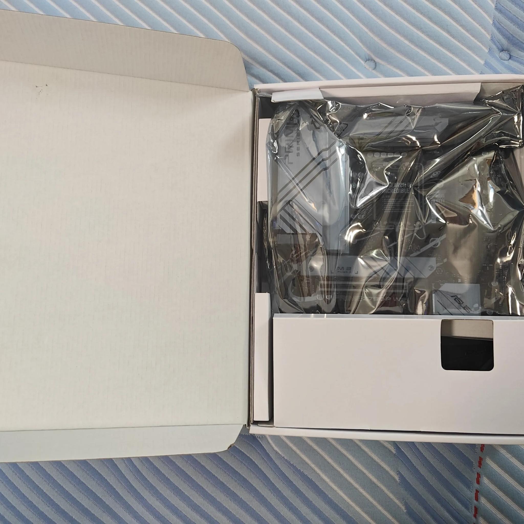 BEWARE: This is price accordingly due to *BENT PINS* ASUS PRIME Z790-P WIFI