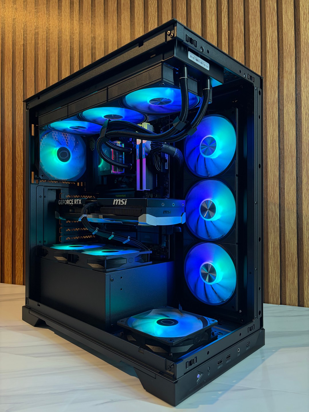 RTX 5080 | RYZEN 7 9800x3d | 48GB DDR5 7200MHZ | 2TB NVME | X870