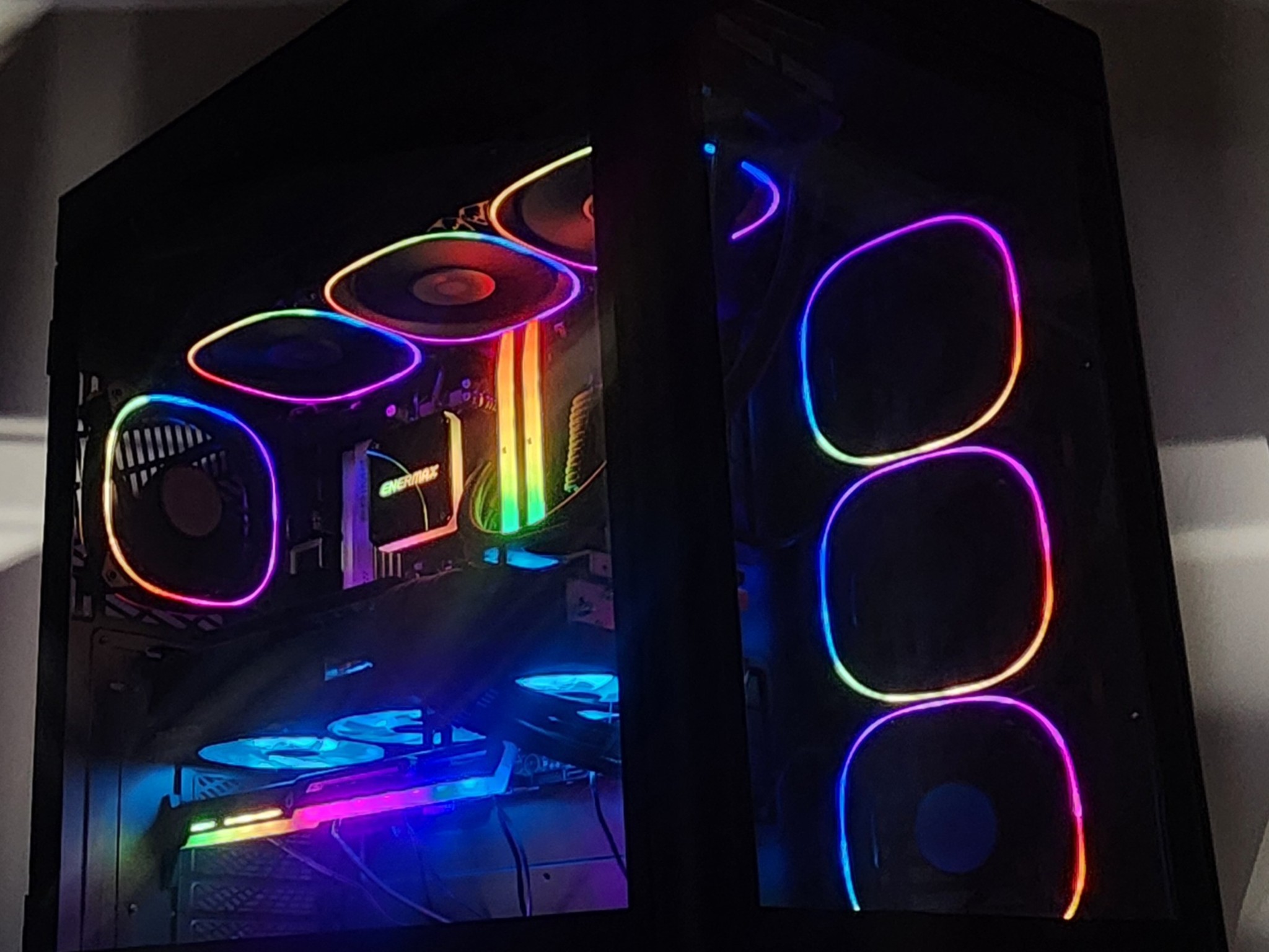 Gaming PC Ryzen 9 9900X 48GB RAM 2TB SSD RX 7900 XTX 24GB Windows 11 Computer