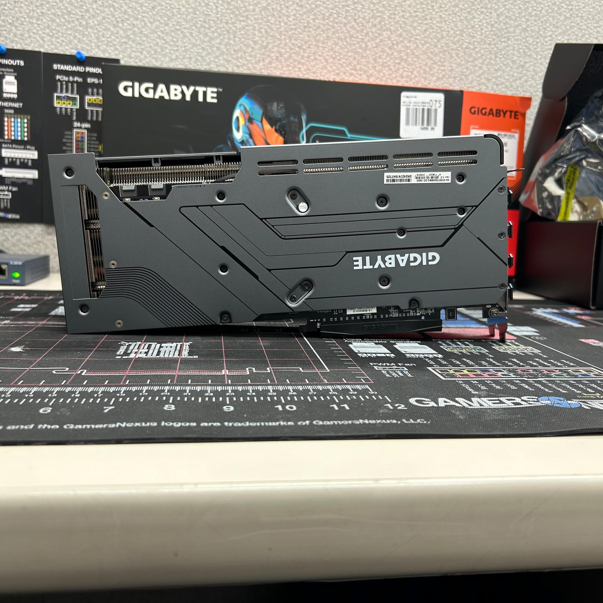 Gigabyte RX 7800XT Gaming OC 16GB *2 FREE GAMES INCLUDED*