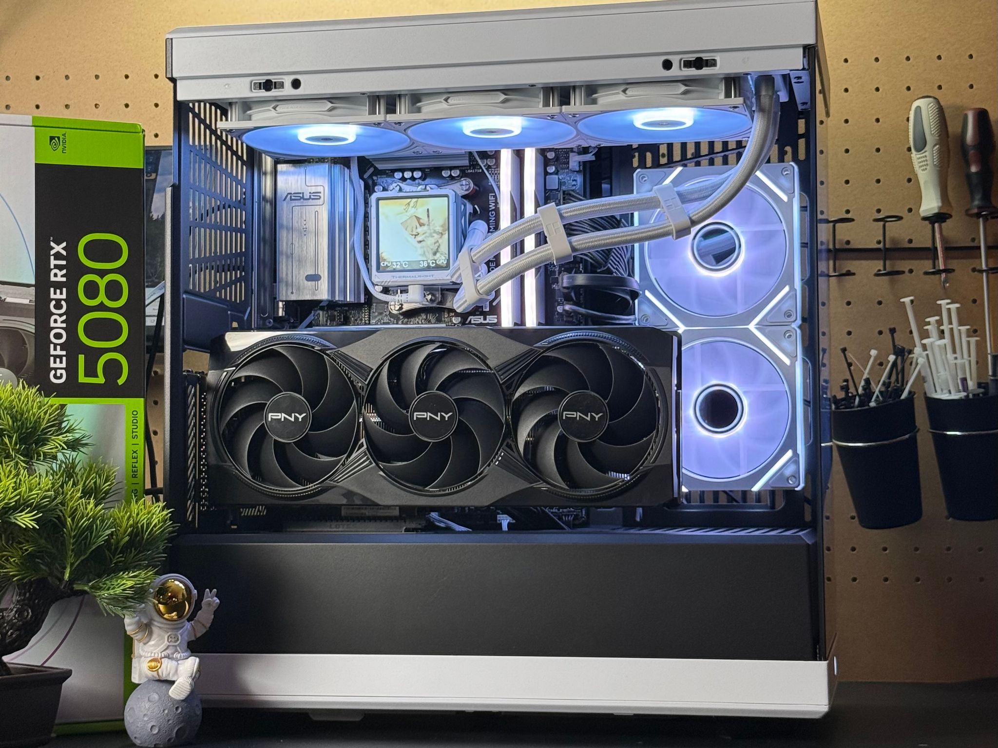 Brand New 4K Gaming PC | RTX 5080 | Ryzen 7 9800x3D | 32GB DDR5 | 4TB | Windows 11