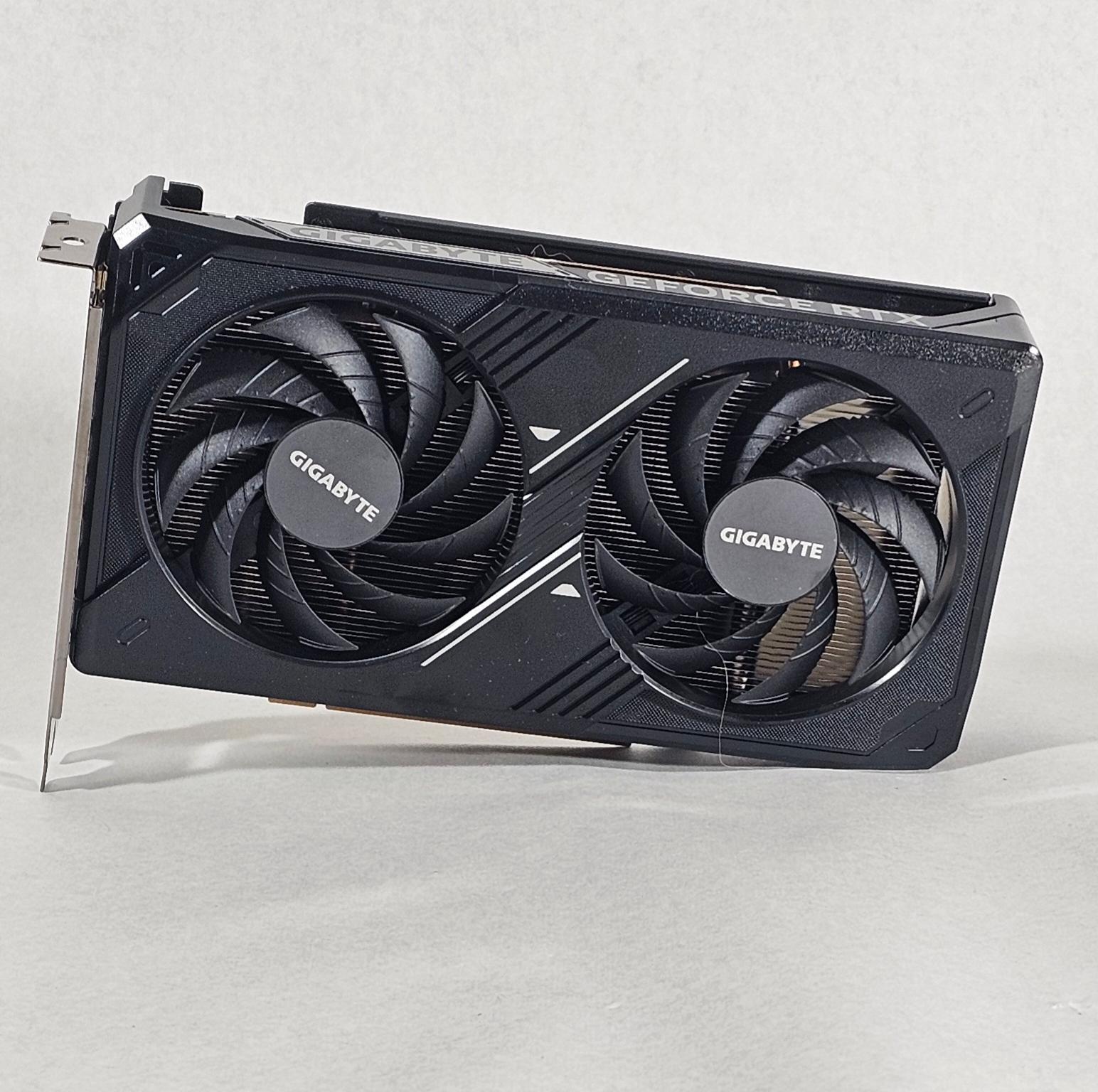 GIGABYTE WINDFORCE OC GeForce RTX 3050 8GB - Image 4